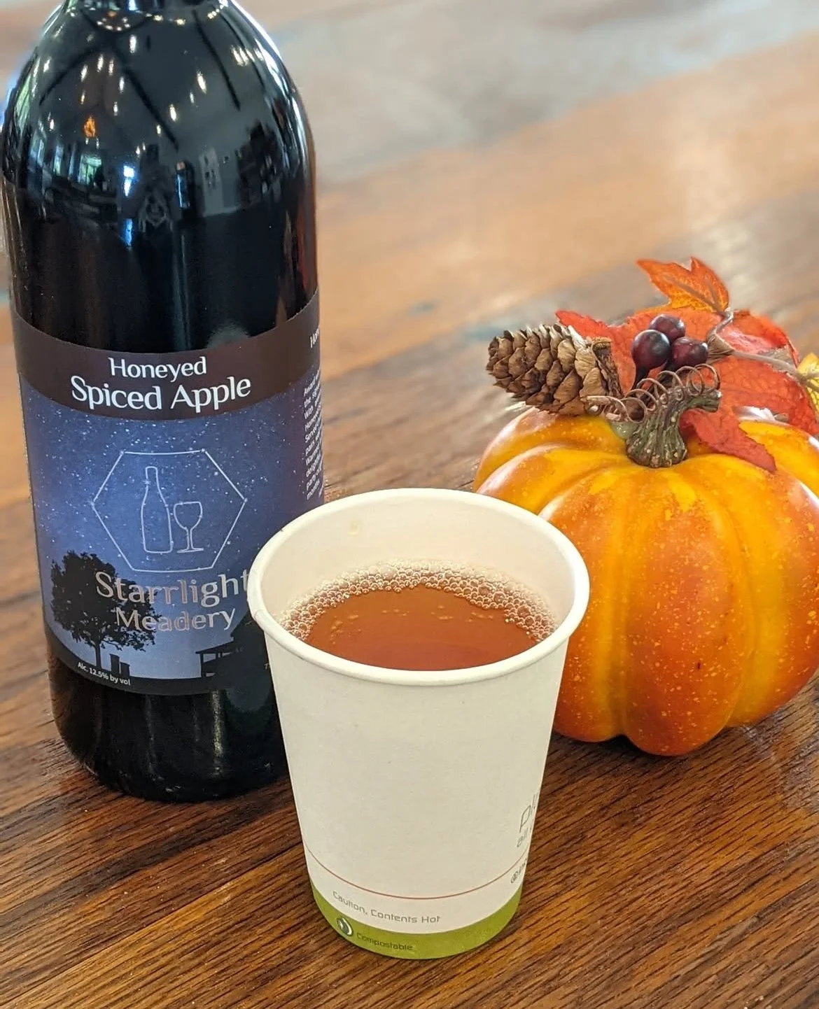 Winter Mead Tasting with Starrlight Mead at Honeysuckle – A Cozy Evening on the Farm