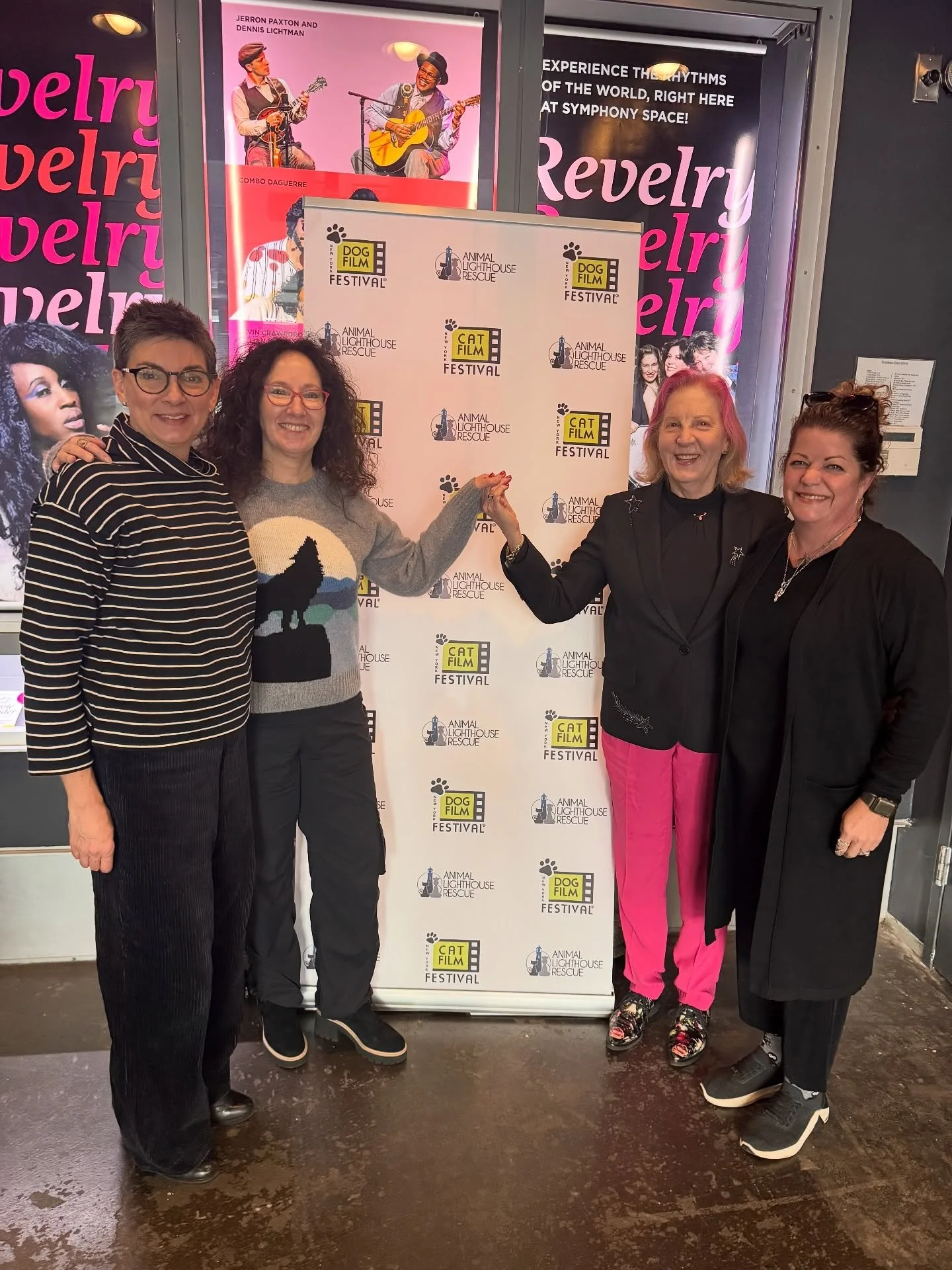 At the dog and cat Flim Festival with @juliehirt_intuitive and @meredithtollison created by @traciehotchner … we did readings the night before a very special rescue Animal Lighthouse.