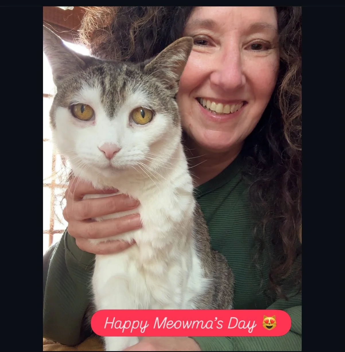 To all the mothers of 2 leggeds, 4 leggeds, feathers and scales&hellip; 

Extra love to you all today&hellip; ❤️💜🧡🐾😻🐶👶🦜🐍🐴

For some this is a hard and heartbreaking day. And I&rsquo;m sending love to you 💜🌈