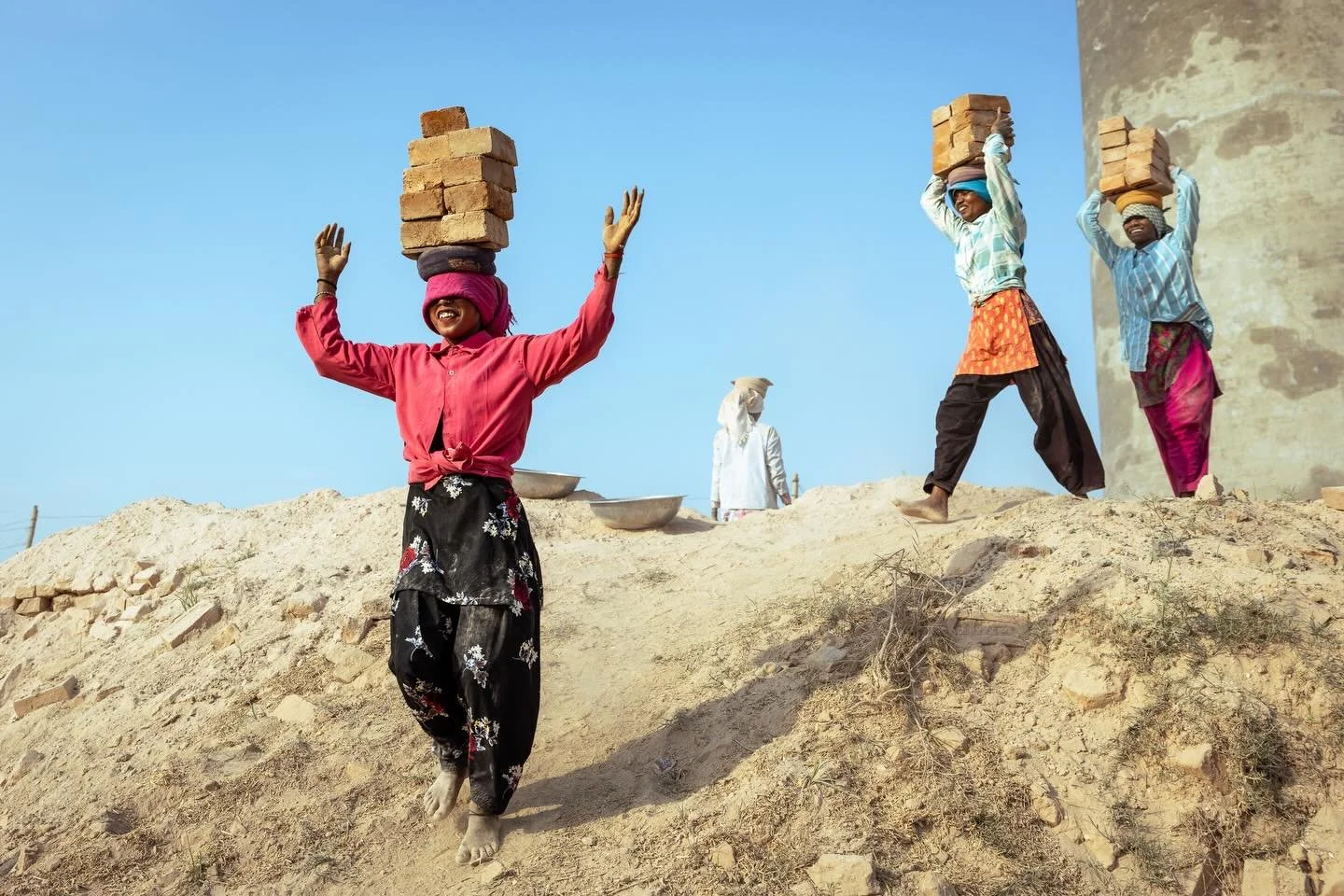 Brickfield, near Varanasi - 2026

#documentaryphotography #indiaphotography #varanasi #travelphotography #myjourneywithacamera