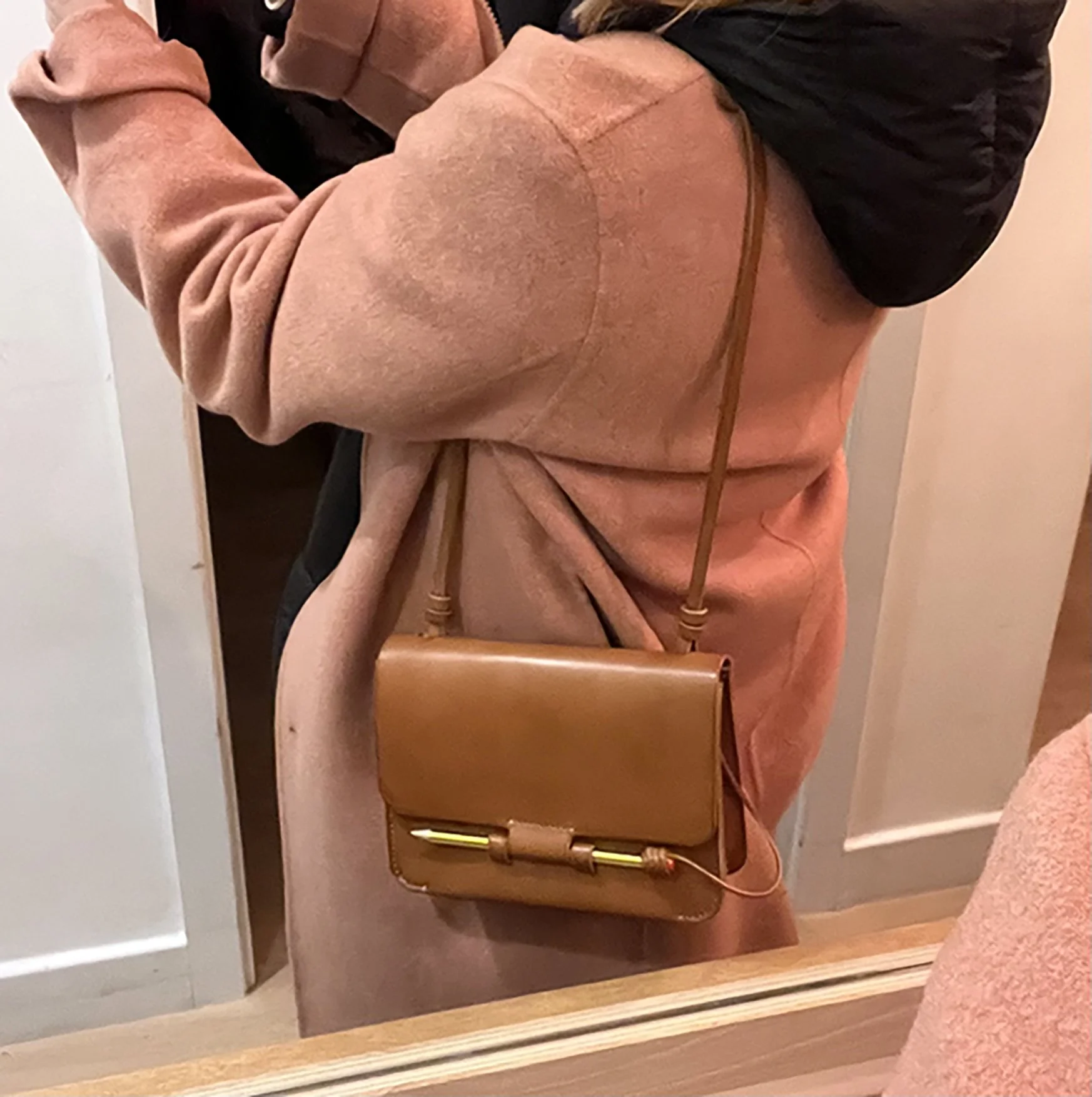 Shoulder bag.jpg