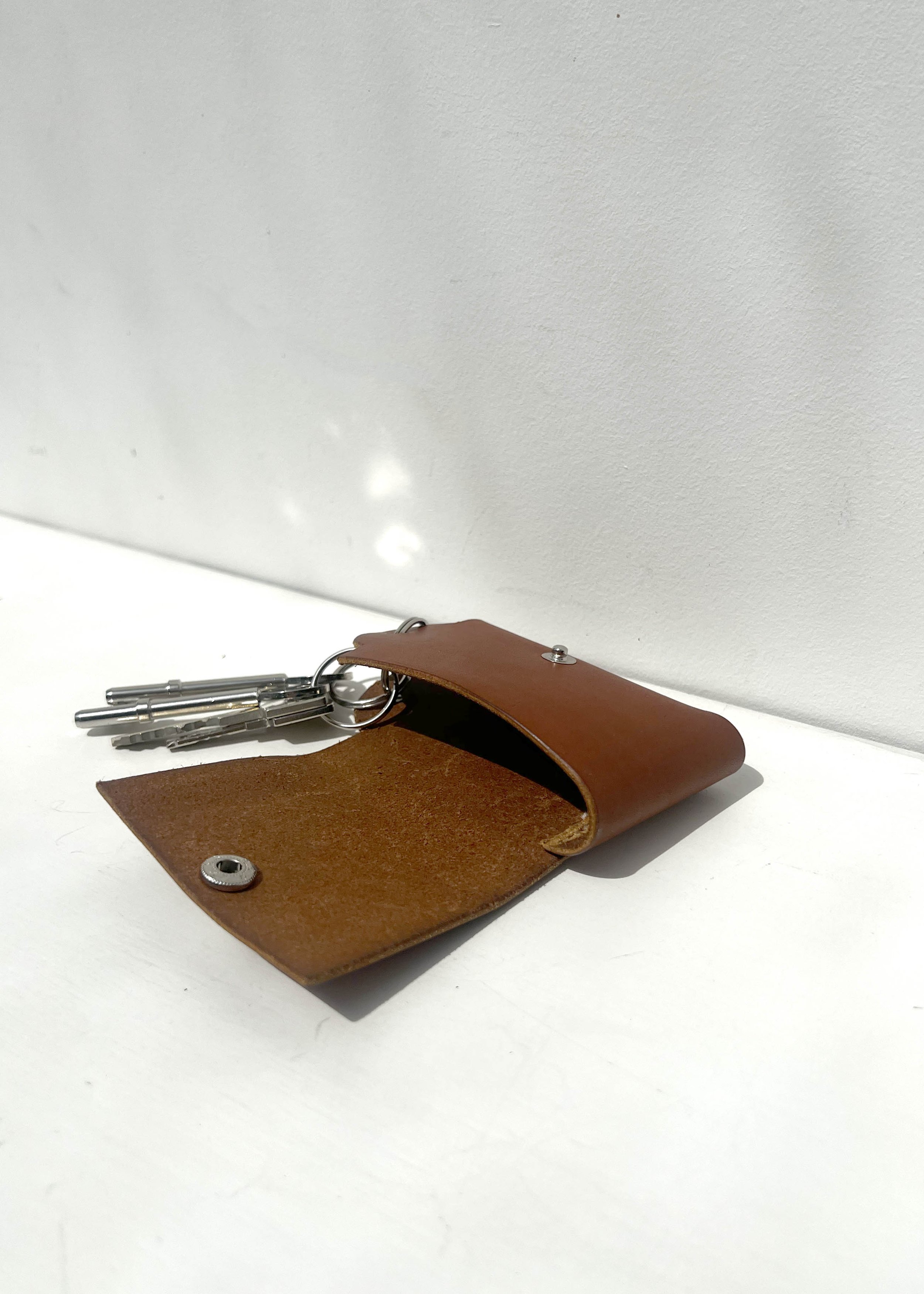keycase amber open.jpg