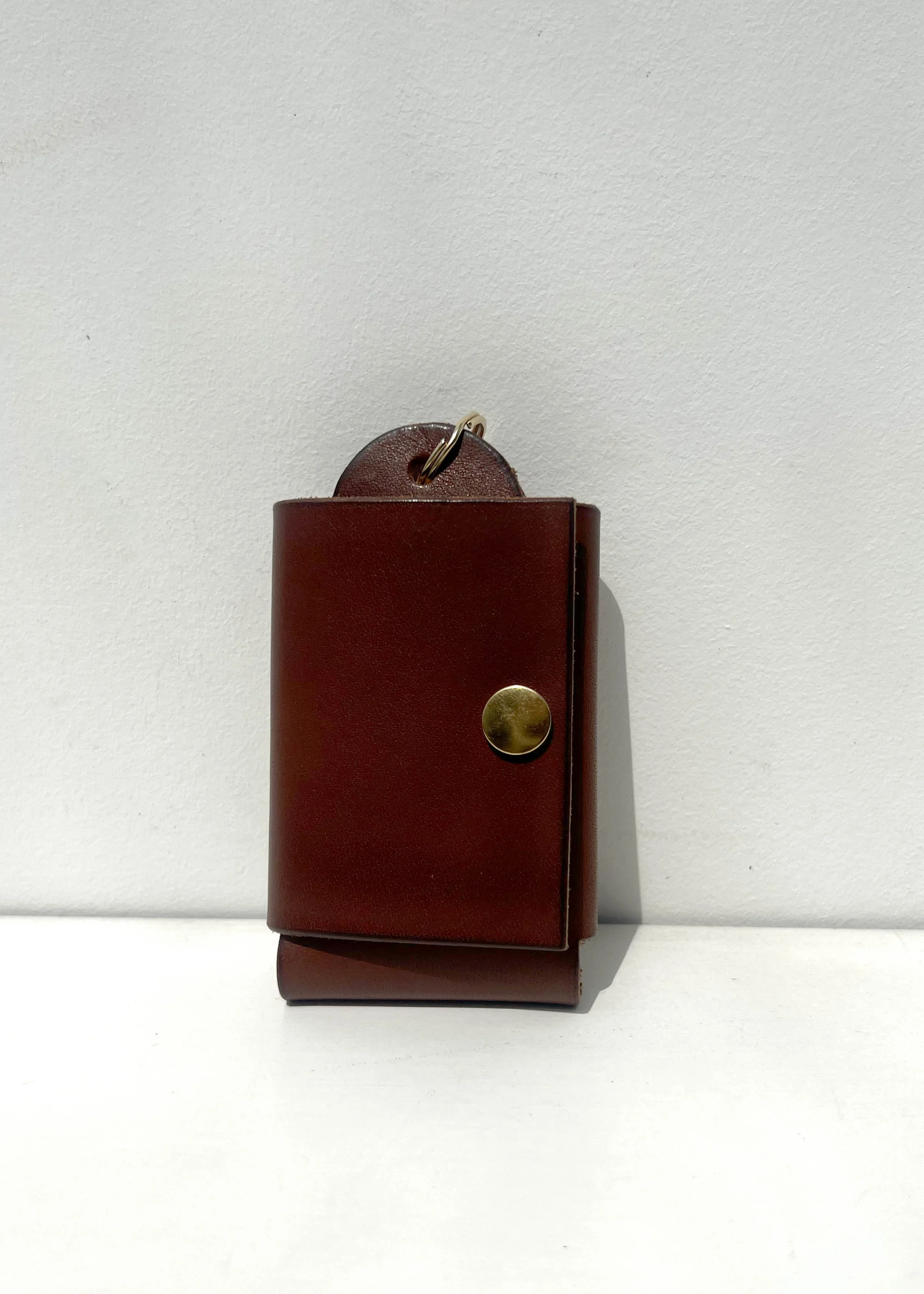 Alex Keycase in Cuoio