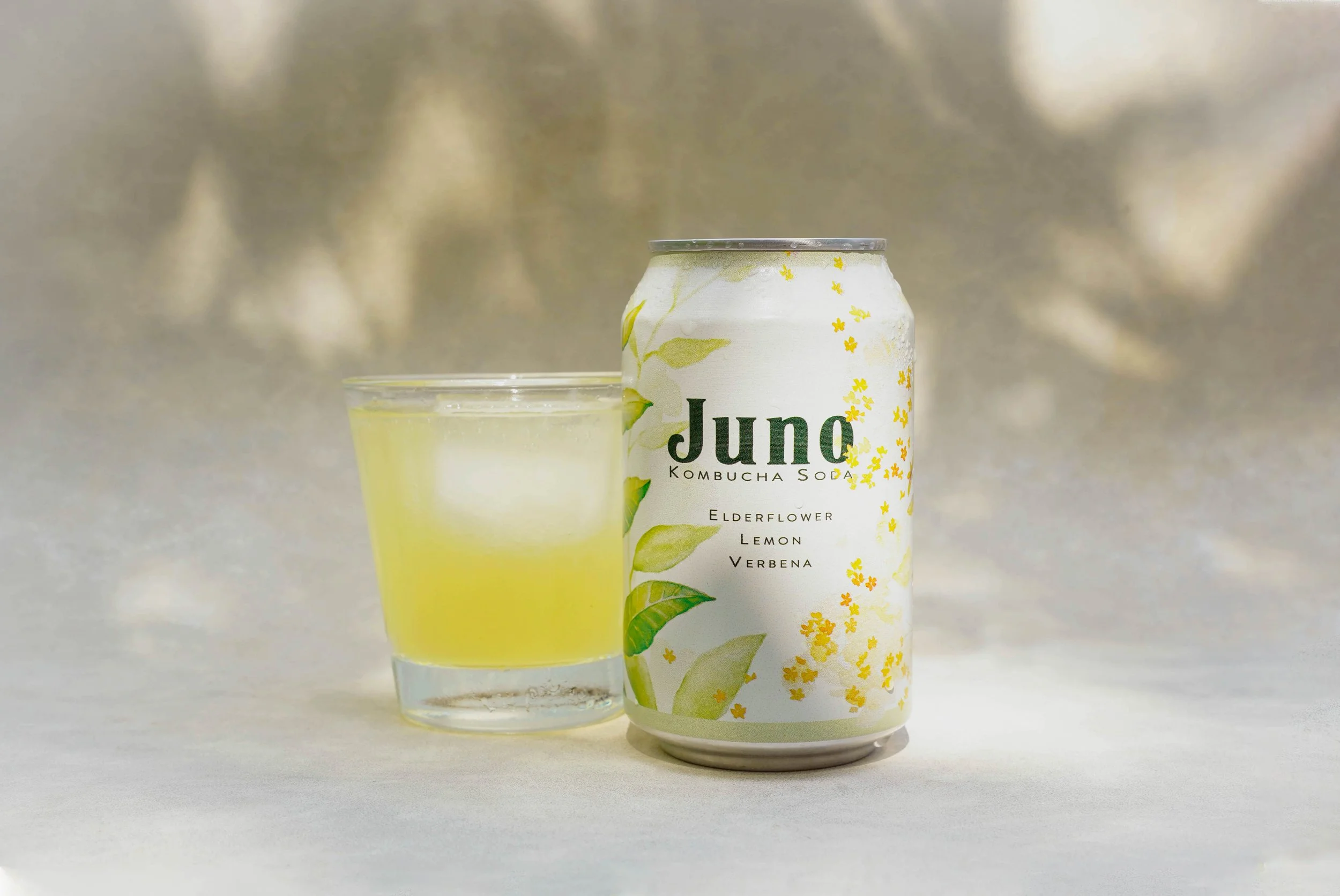 Juno Drinks Elderflower Lemon Verbena (Poured).jpg