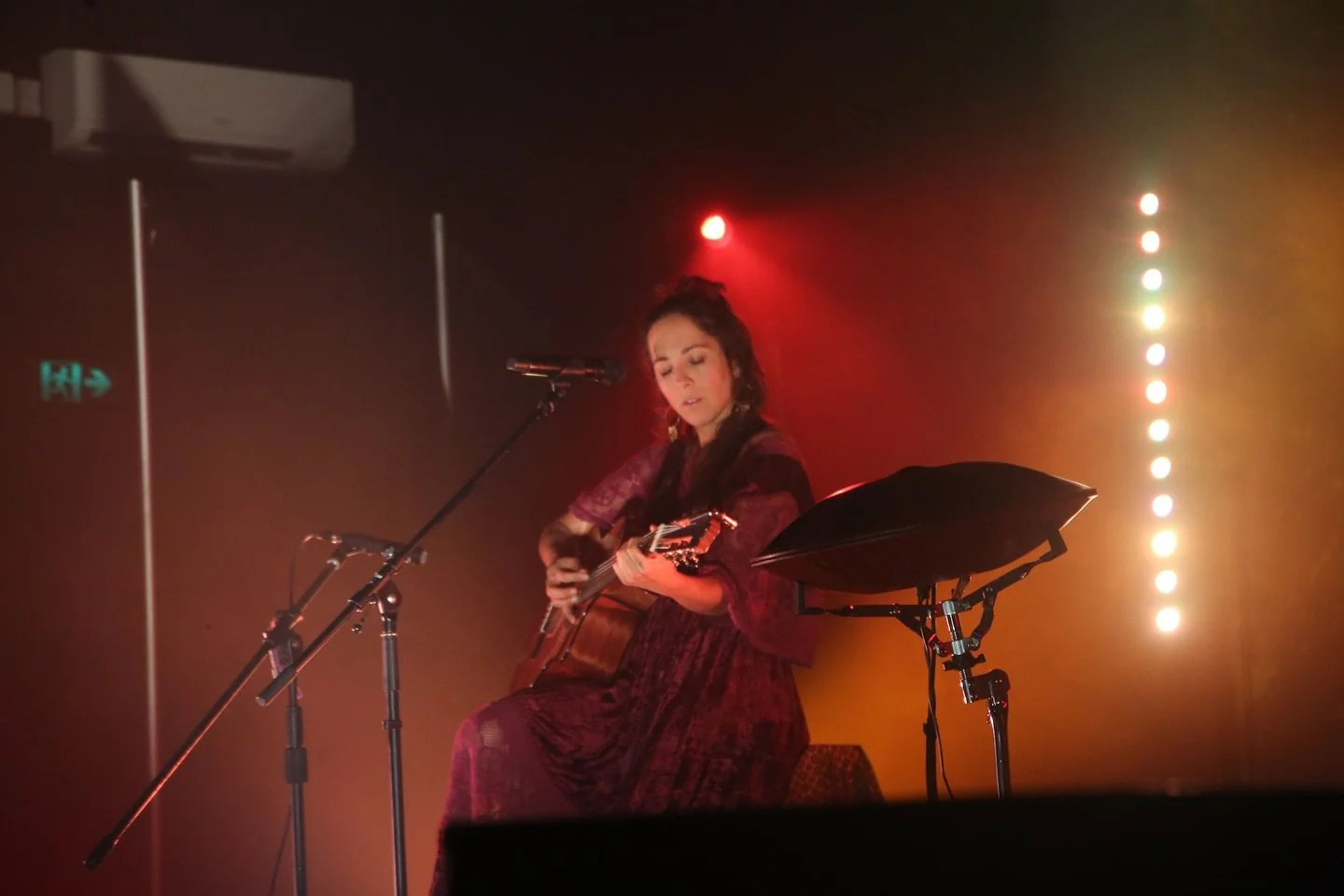 THANK YOU BELLINGEN &amp; YAIMA

Feeling my cup overflowing after having the honour to be the opening act at the Belligen Memorial Hall for my dear friends @yaimamusic . Once again I was mesmerised and found myself in rapture dancing to your incredib