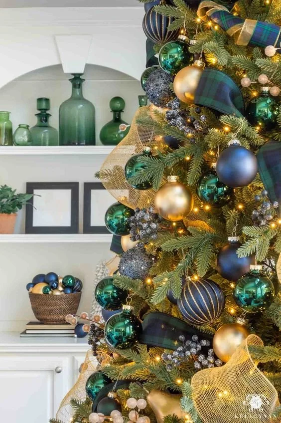 ChristmasTreeInspo_KelleyNan.jpeg