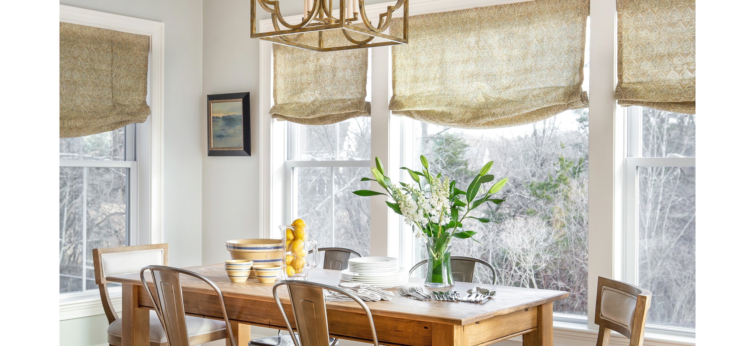 06-img-breakfast-room-farm-table.jpg