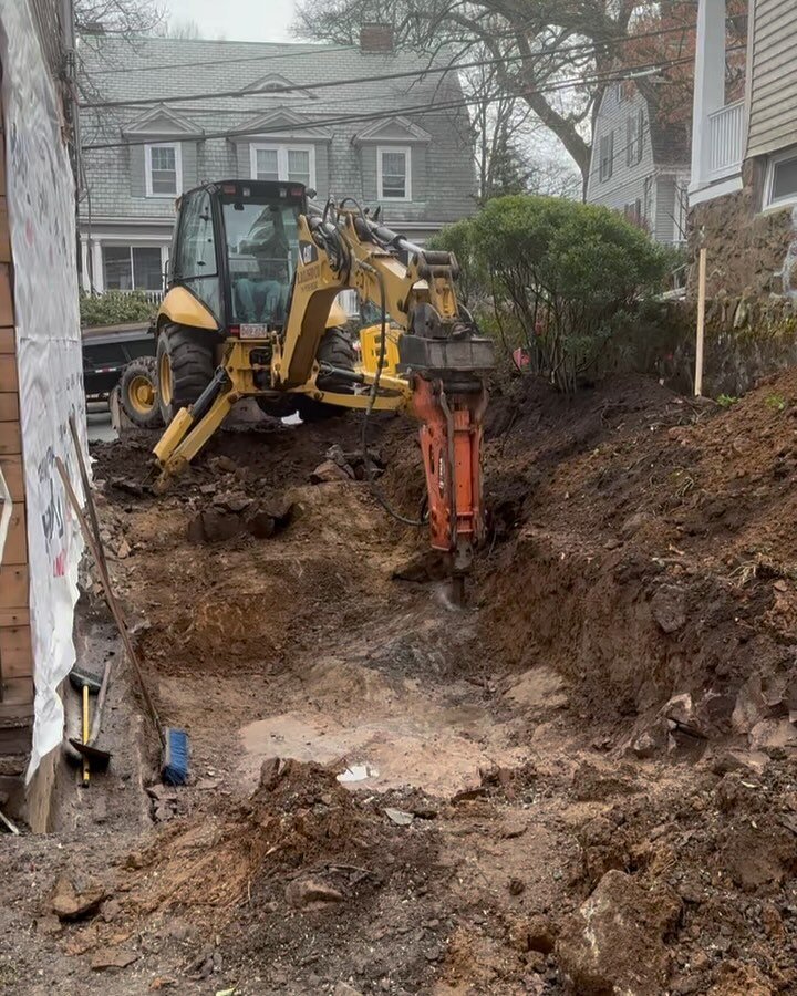 Big week at our Swampscott project! The rock ledge is gone, footing has been placed, and the walls have been formed for the foundation to be placed next week. This addition is going to be awesome! 
. . .
#designbuild #northshorebuilder #homerenovatio