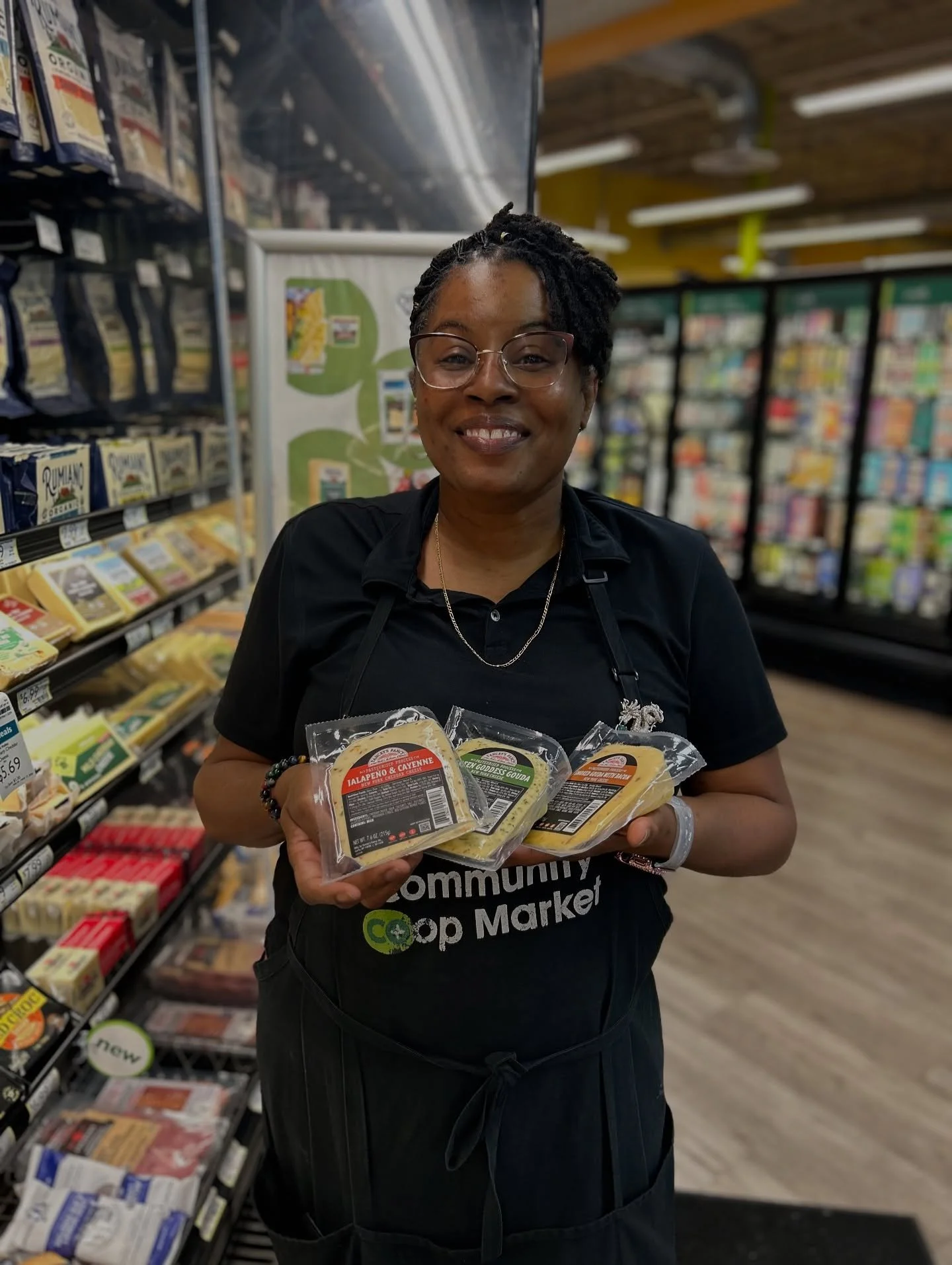 Ms. Gretchen said don&rsquo;t be shy&hellip; grab the cheese 🧀👀

From spicy Jalape&ntilde;o &amp; Cayenne to creamy Green Goddess Gouda, these New York cheddars from Yancey&rsquo;s Fancy are bringing BIG flavor to the dairy case.

Charcuterie night