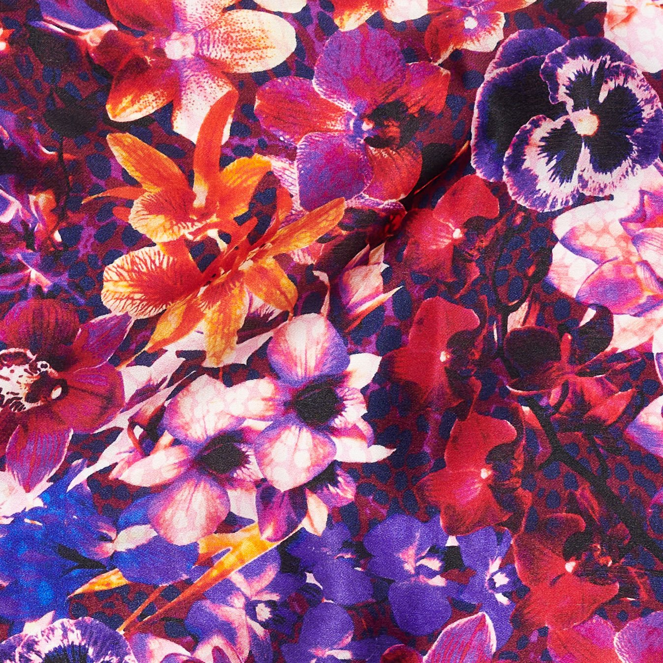 Isabela_Floral_005_LOWRES Pattern Close Up.jpg