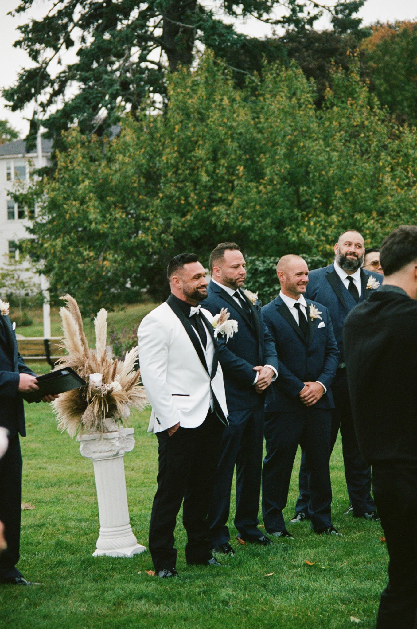 Old-orchard-maine-wedding-ceremony-photography-foxspit-bymariamylena-117.JPG