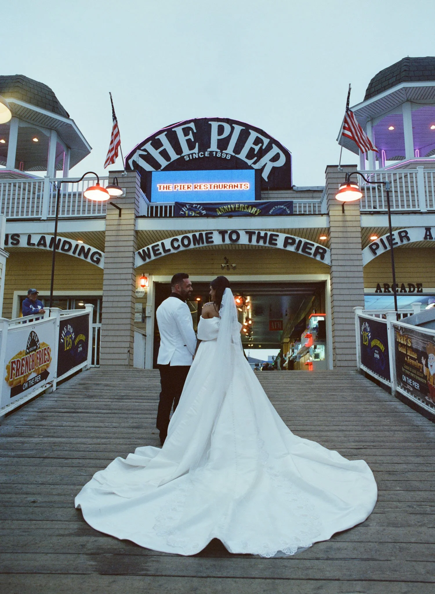 Old-orchard-maine-wedding-ceremony-mediumformat-film-photography-foxspit-bymariamylena-11.JPG