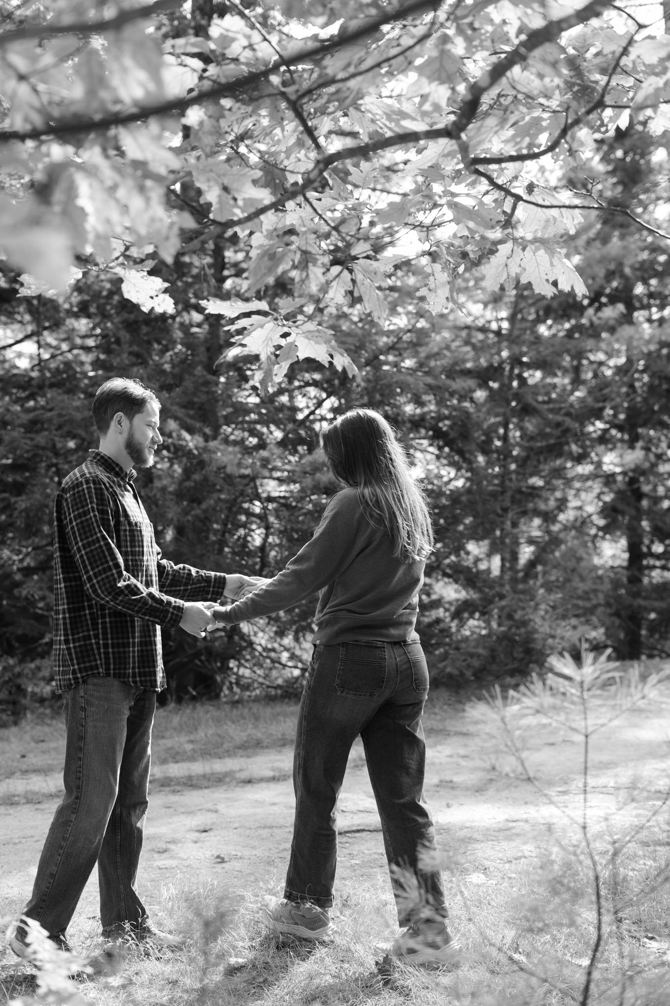 suprise-wedding-proposal-engagement-photography-bradburymt-freeport-maine-129.JPG