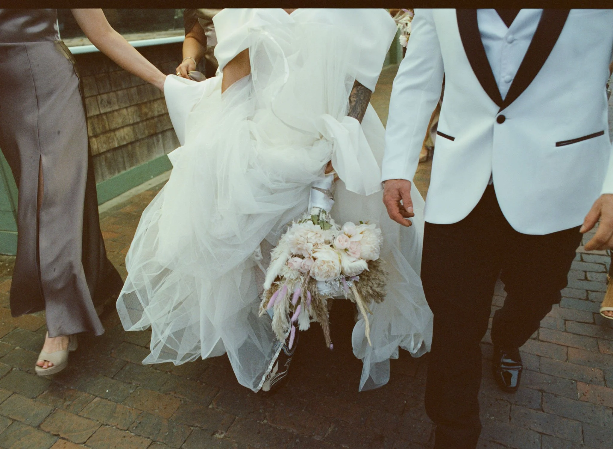 Old-orchard-maine-wedding-ceremony-mediumformat-film-photography-foxspit-bymariamylena-4.JPG
