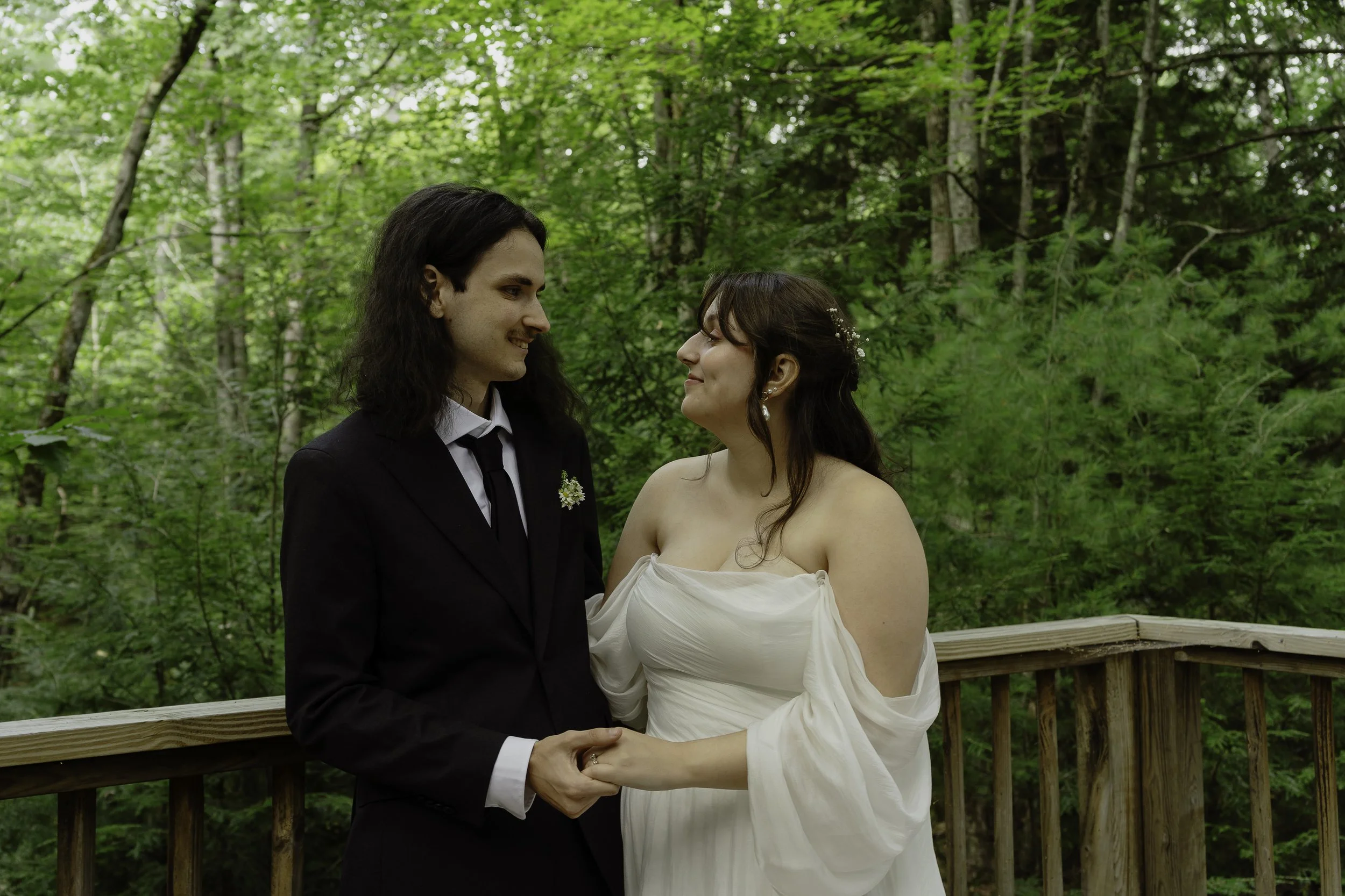 Elissa_and_david_new_hampshire_first_look_4.jpg