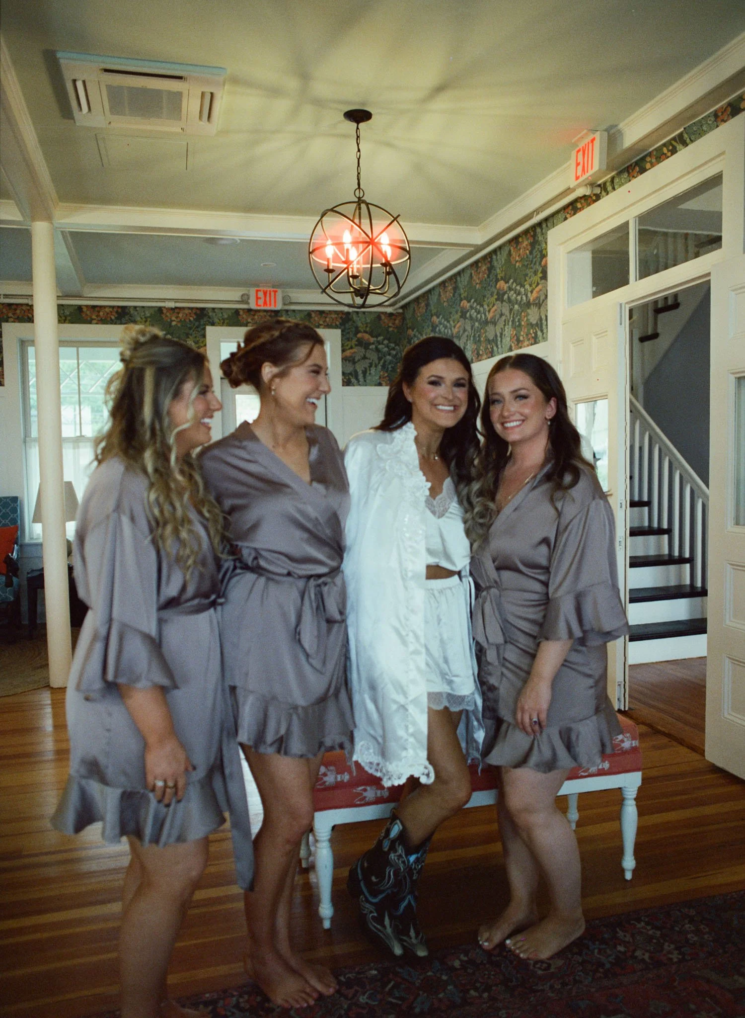 Old-orchard-maine-wedding-ceremony-mediumformat-film-photography-foxspit-bymariamylena-6.JPG