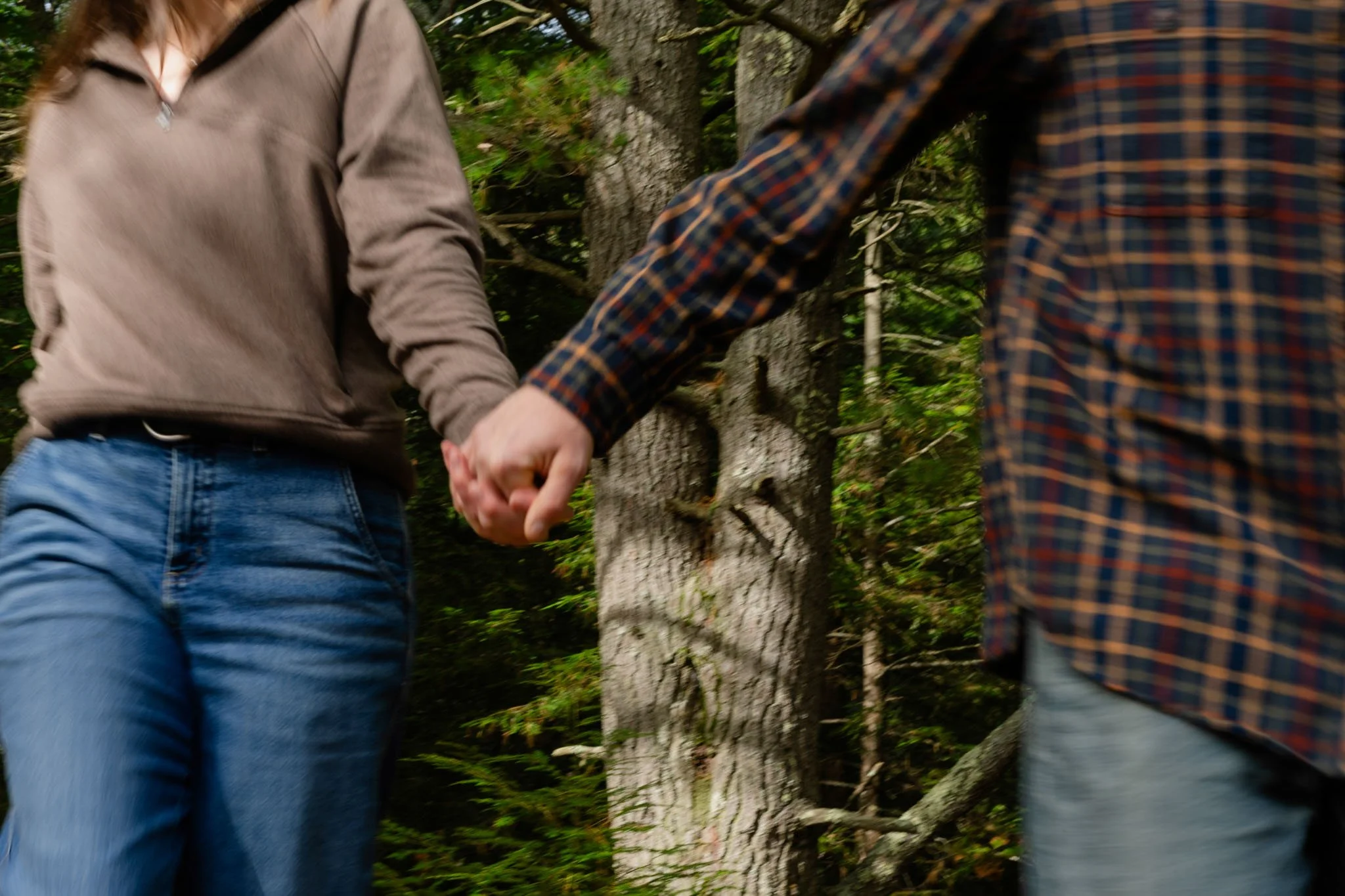 suprise-wedding-proposal-engagement-photography-bradburymt-freeport-maine-120.JPG