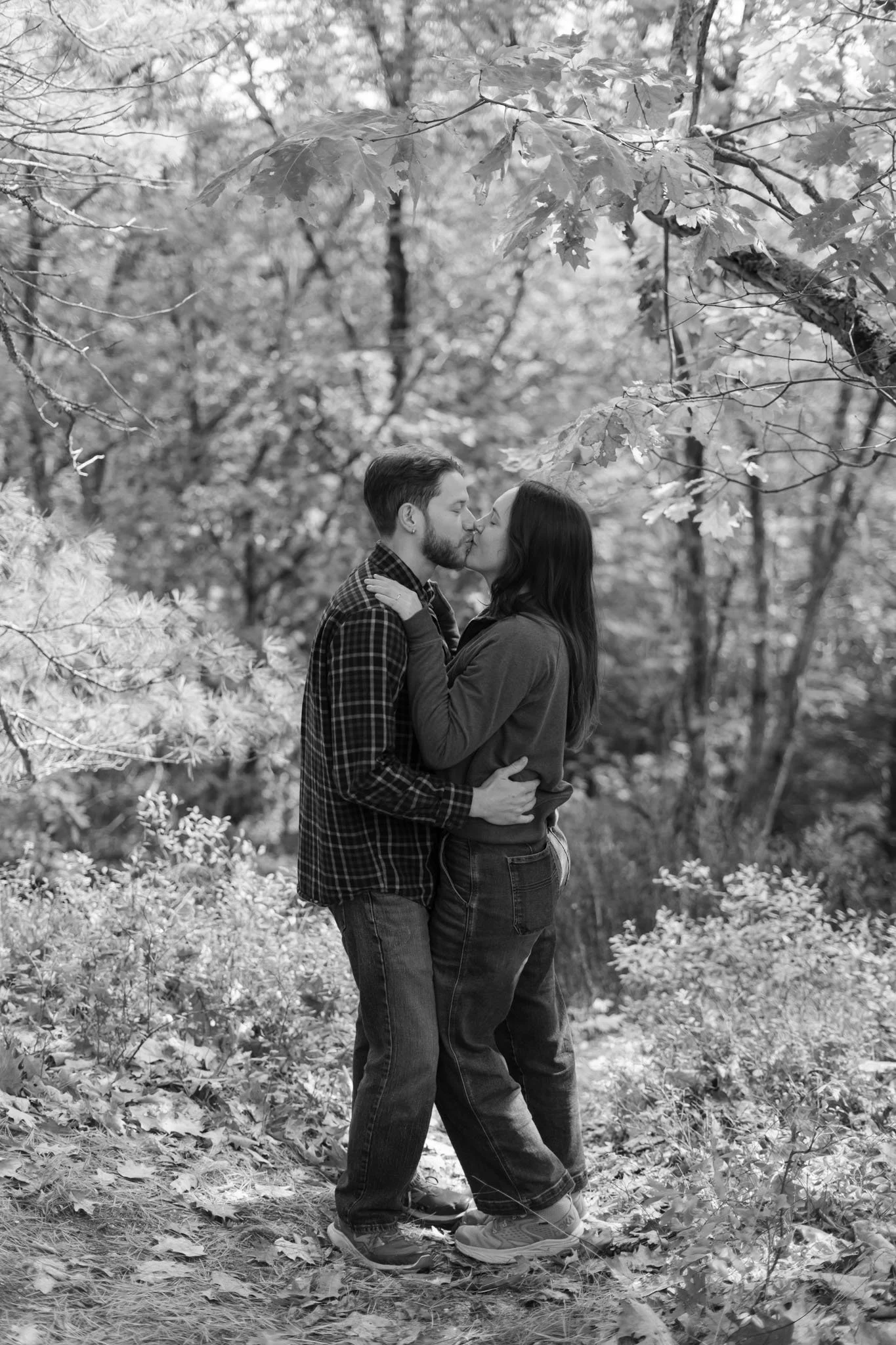 suprise-wedding-proposal-engagement-photography-bradburymt-freeport-maine-101.JPG