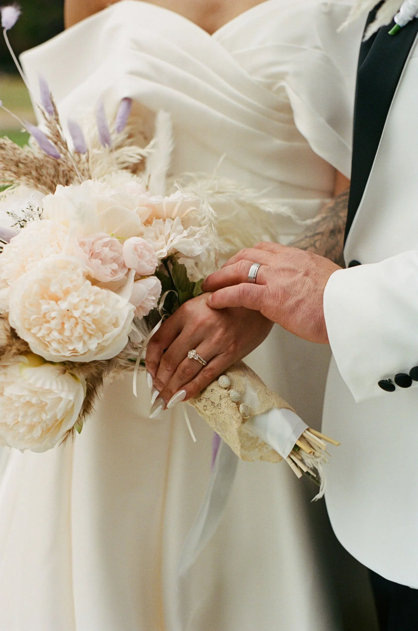 Old-orchard-maine-wedding-ceremony-photography-foxspit-bymariamylena-150.JPG