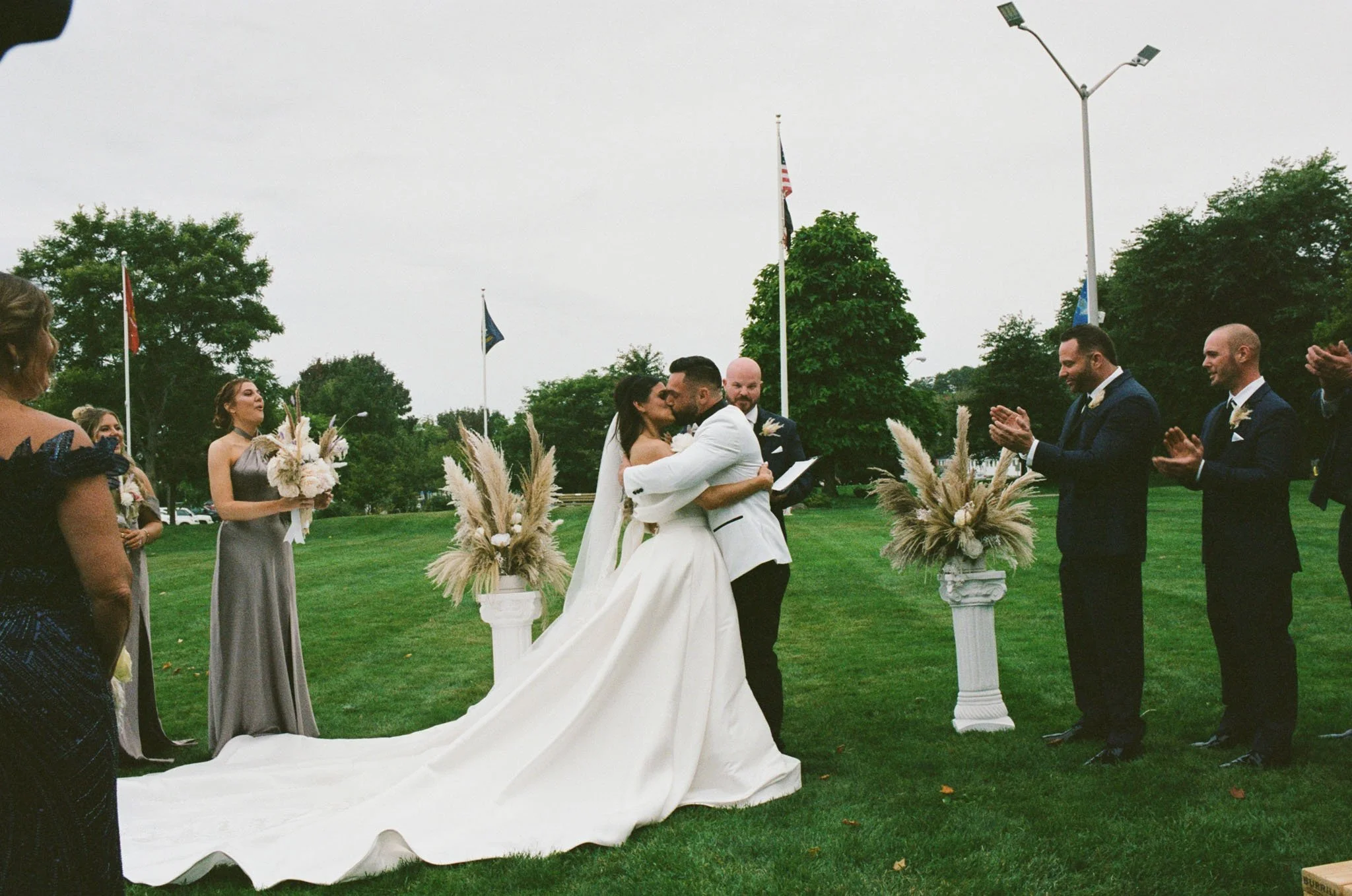 Old-orchard-maine-wedding-ceremony-photography-foxspit-bymariamylena-100.JPG