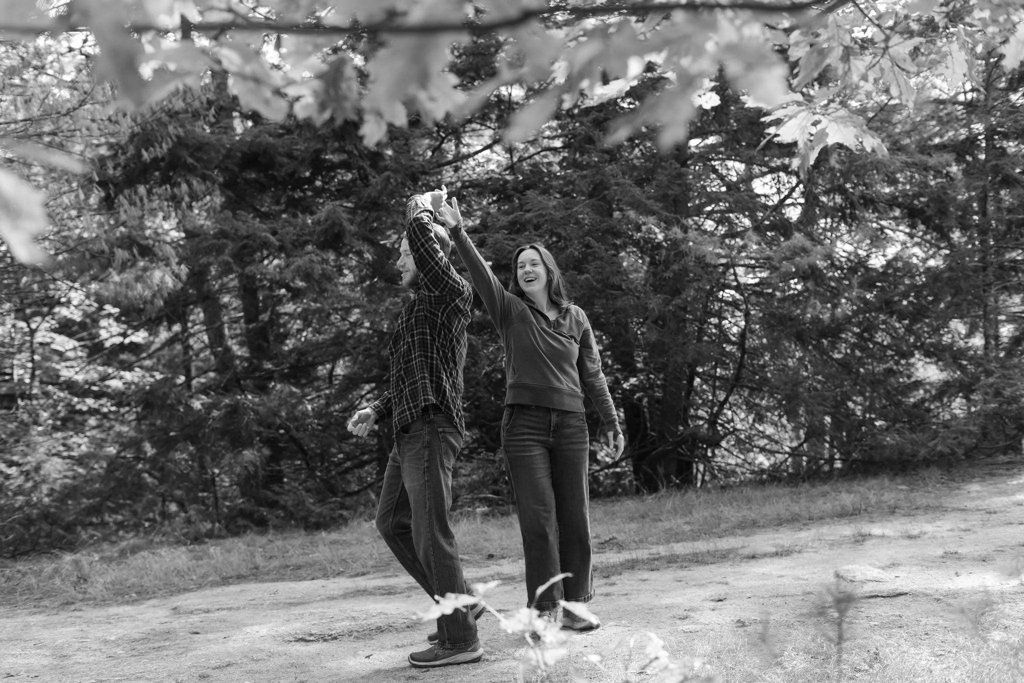suprise-wedding-proposal-engagement-photography-bradburymt-freeport-maine-139.JPG