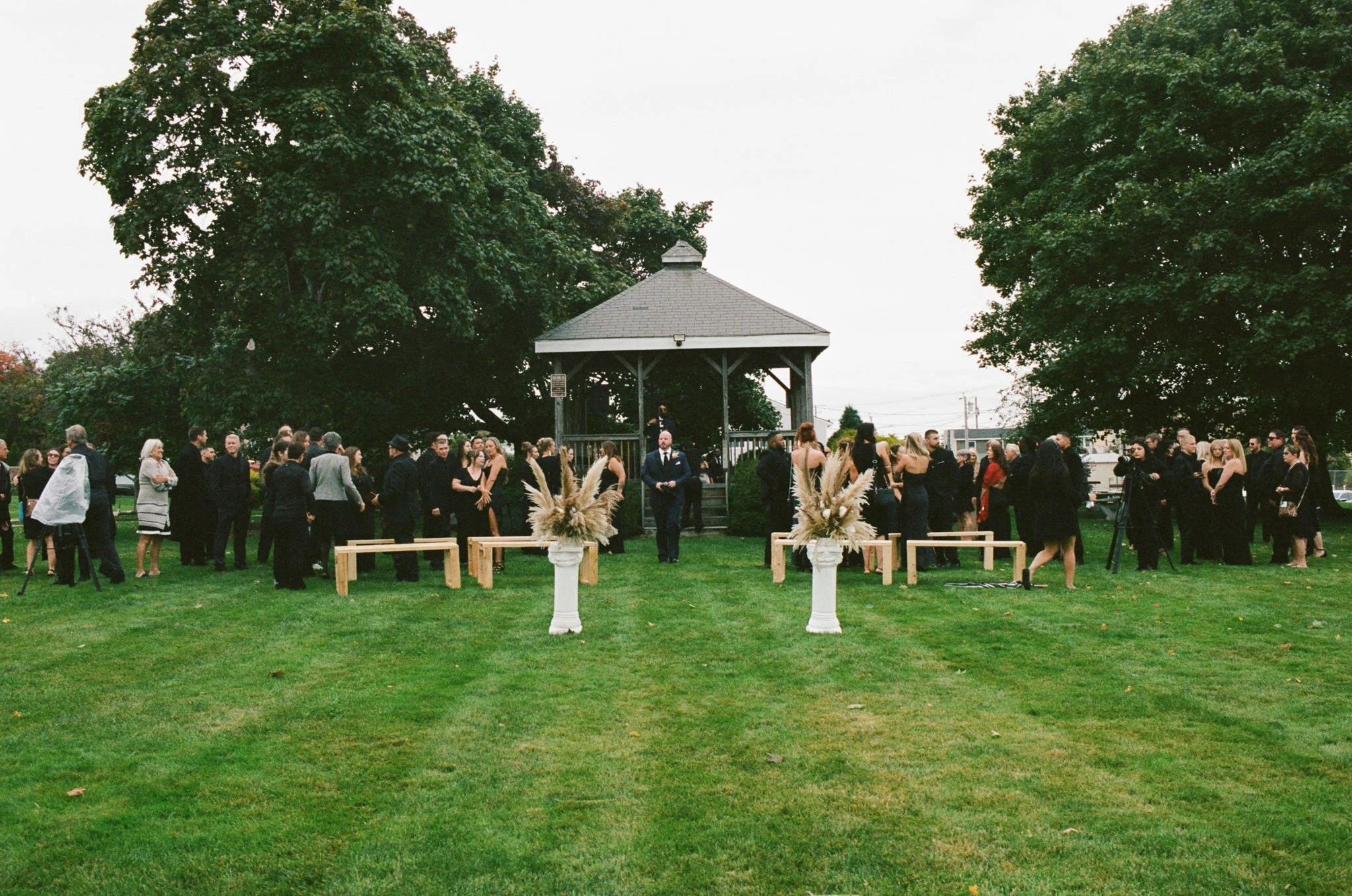 Old-orchard-maine-wedding-ceremony-photography-foxspit-bymariamylena-90.JPG