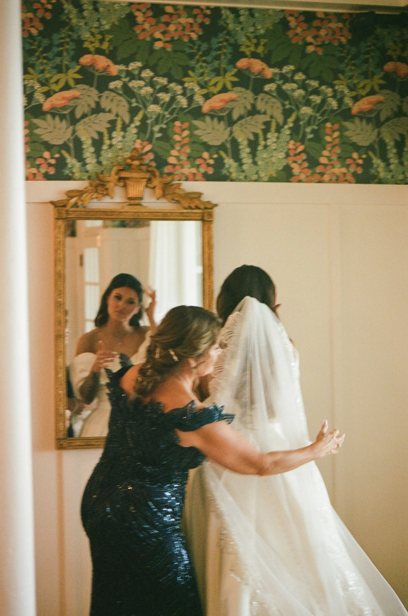 Old-orchard-maine-wedding-ceremony-photography-foxspit-bymariamylena-79.JPG
