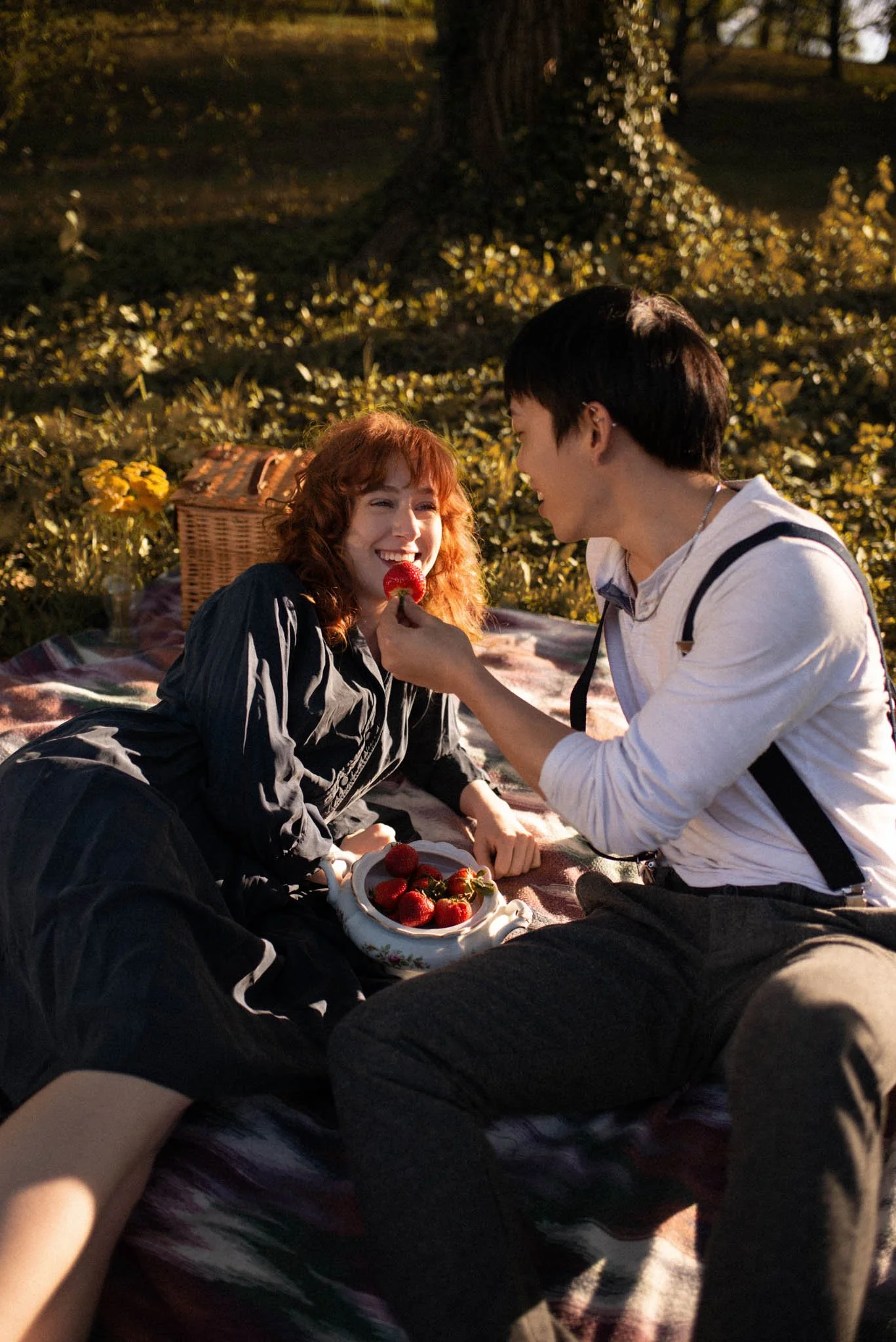 Boston_Arboretum_Picnic-Couples-Photoshoot-Engagement-session-12.JPG