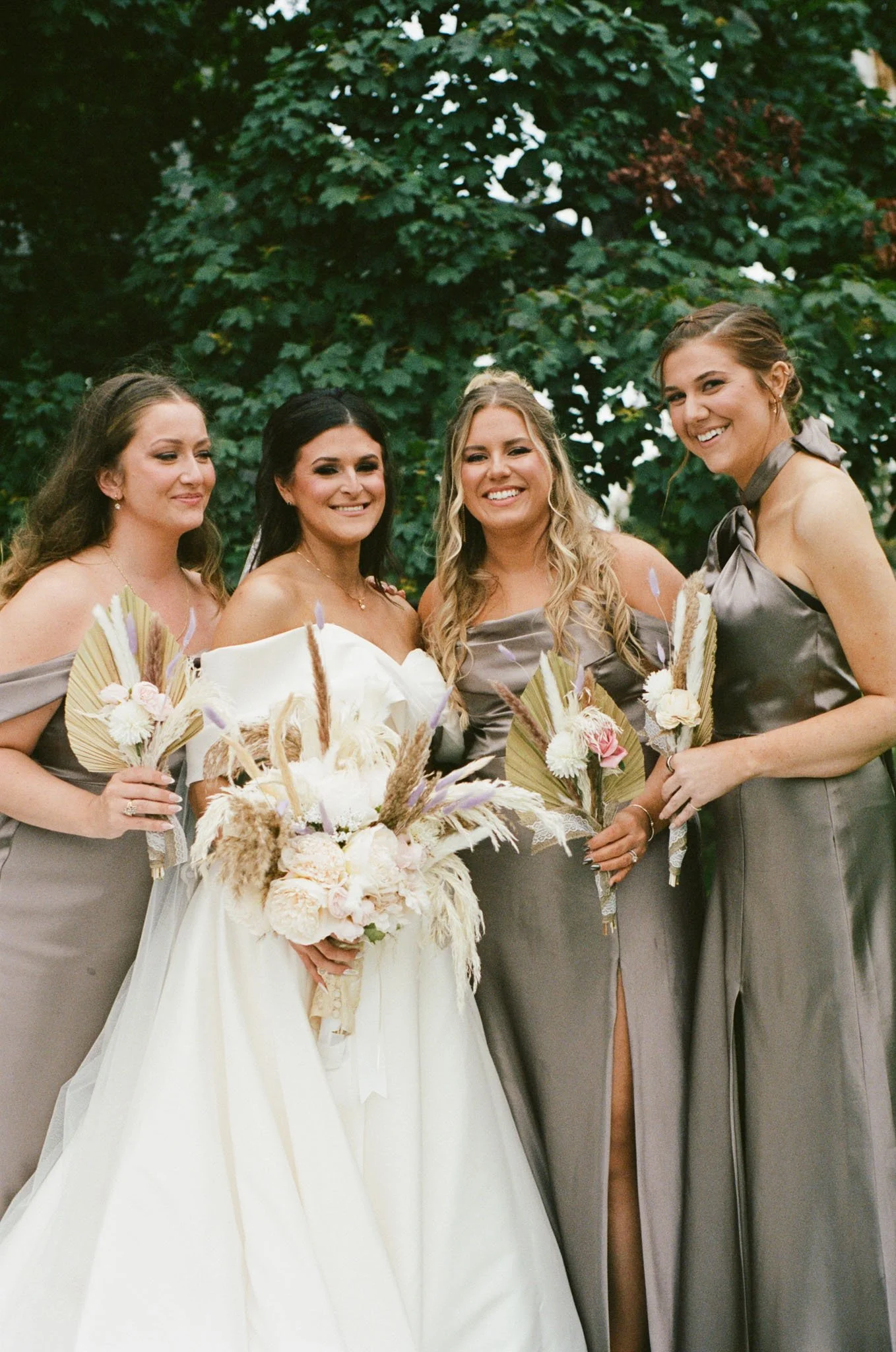 Old-orchard-maine-wedding-ceremony-photography-foxspit-bymariamylena-146.JPG