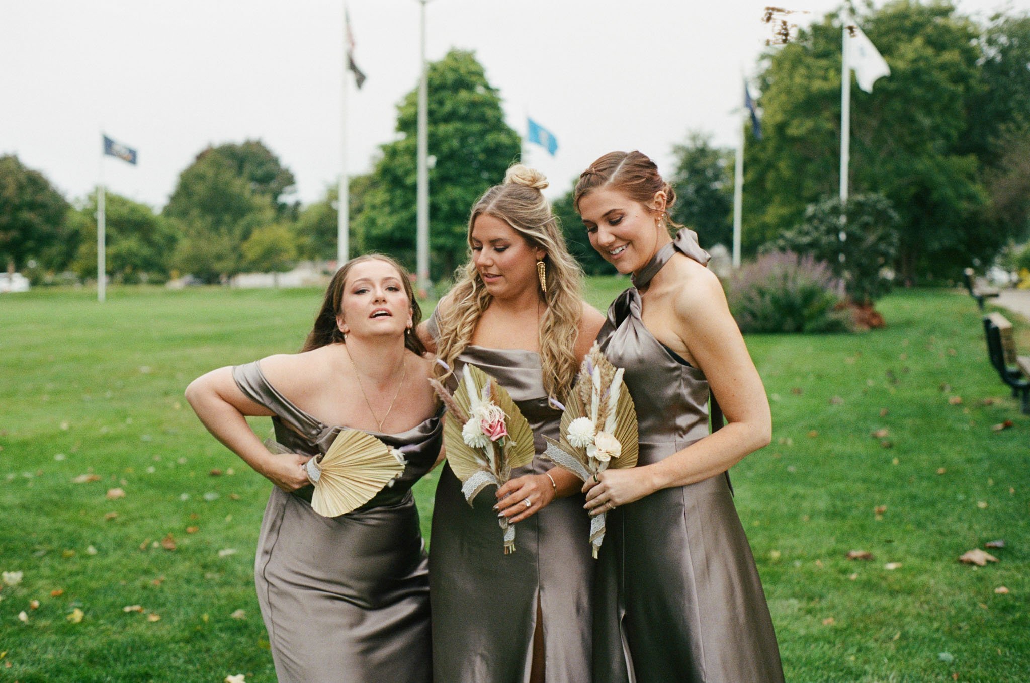 Old-orchard-maine-wedding-ceremony-photography-foxspit-bymariamylena-135.JPG