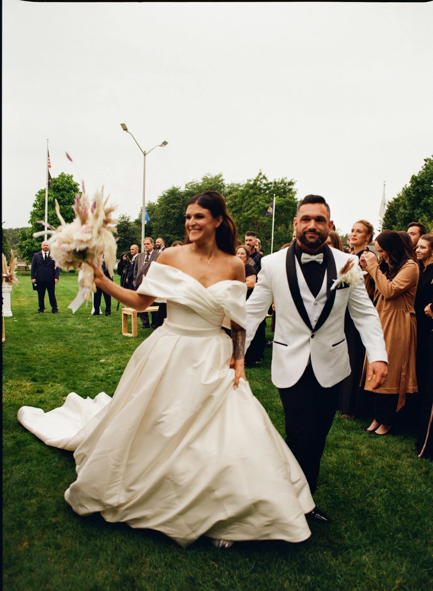 Old-orchard-maine-wedding-ceremony-mediumformat-film-photography-foxspit-bymariamylena-5.JPG