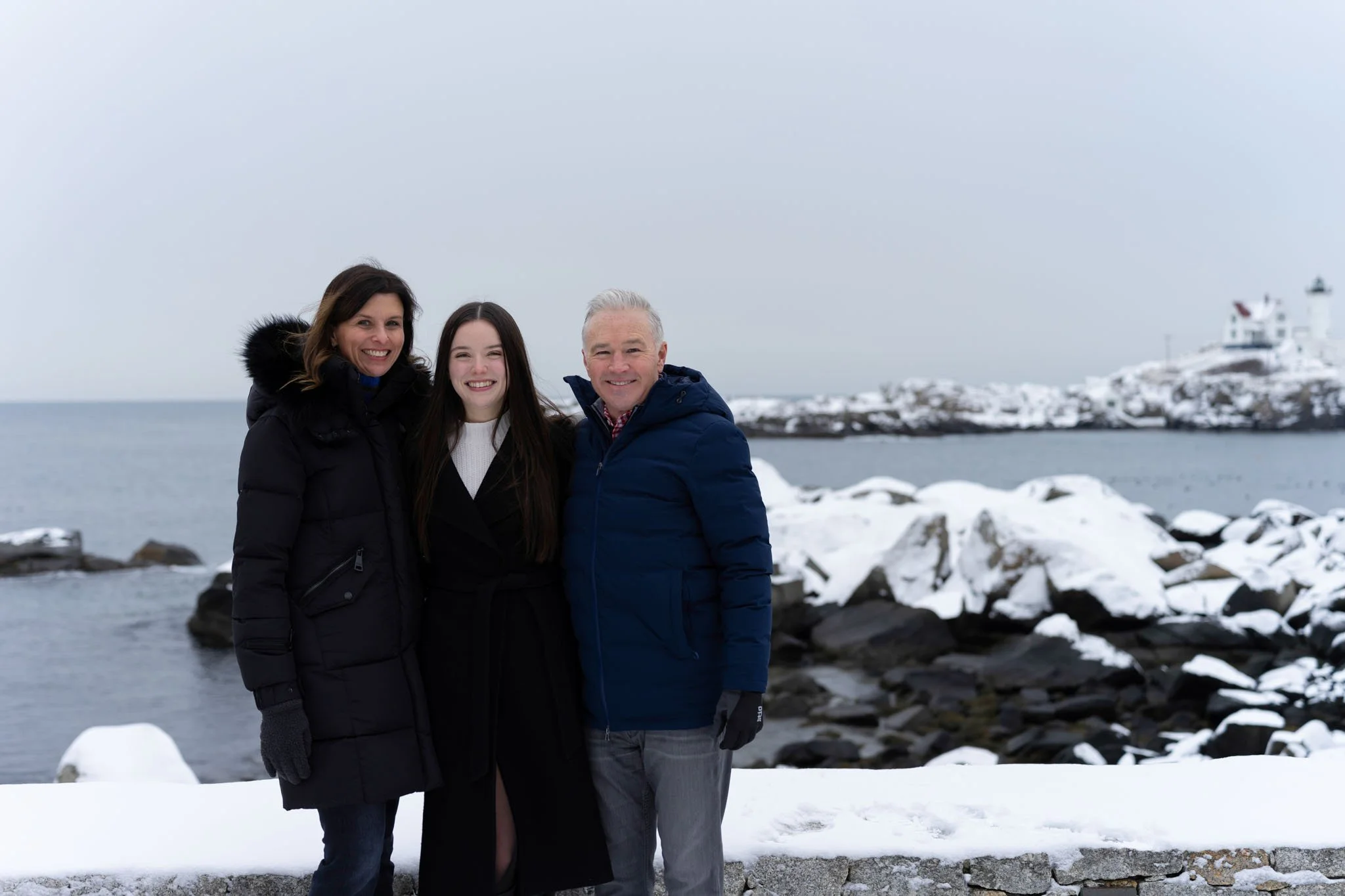 Kittery-maine-suprise-engagement-wedding-proposal-couples-portrait-session-documentary-fine-art-nubble-lighthouse-241.JPG