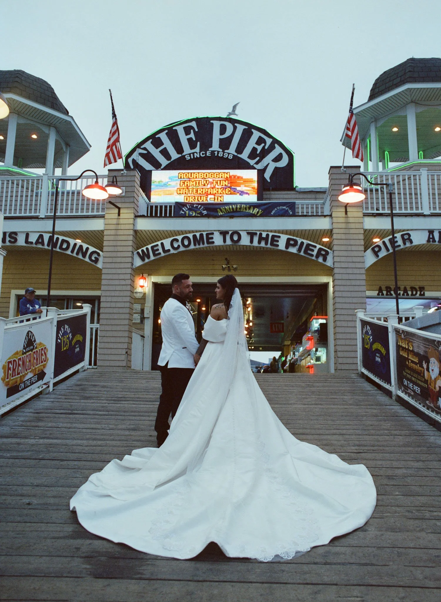 Old-orchard-maine-wedding-ceremony-mediumformat-film-photography-foxspit-bymariamylena-10.JPG
