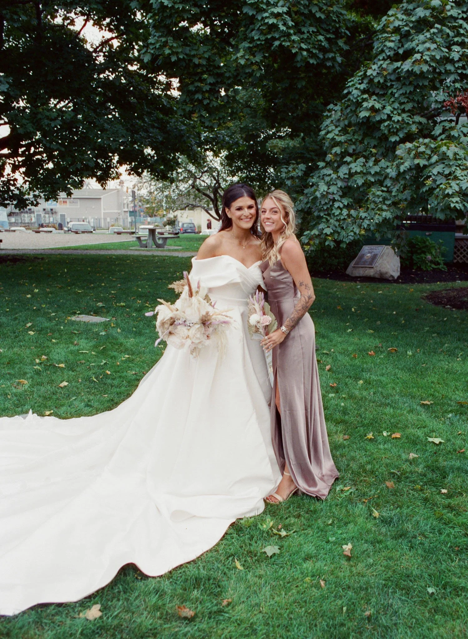 Old-orchard-maine-wedding-ceremony-mediumformat-film-photography-foxspit-bymariamylena-1.JPG