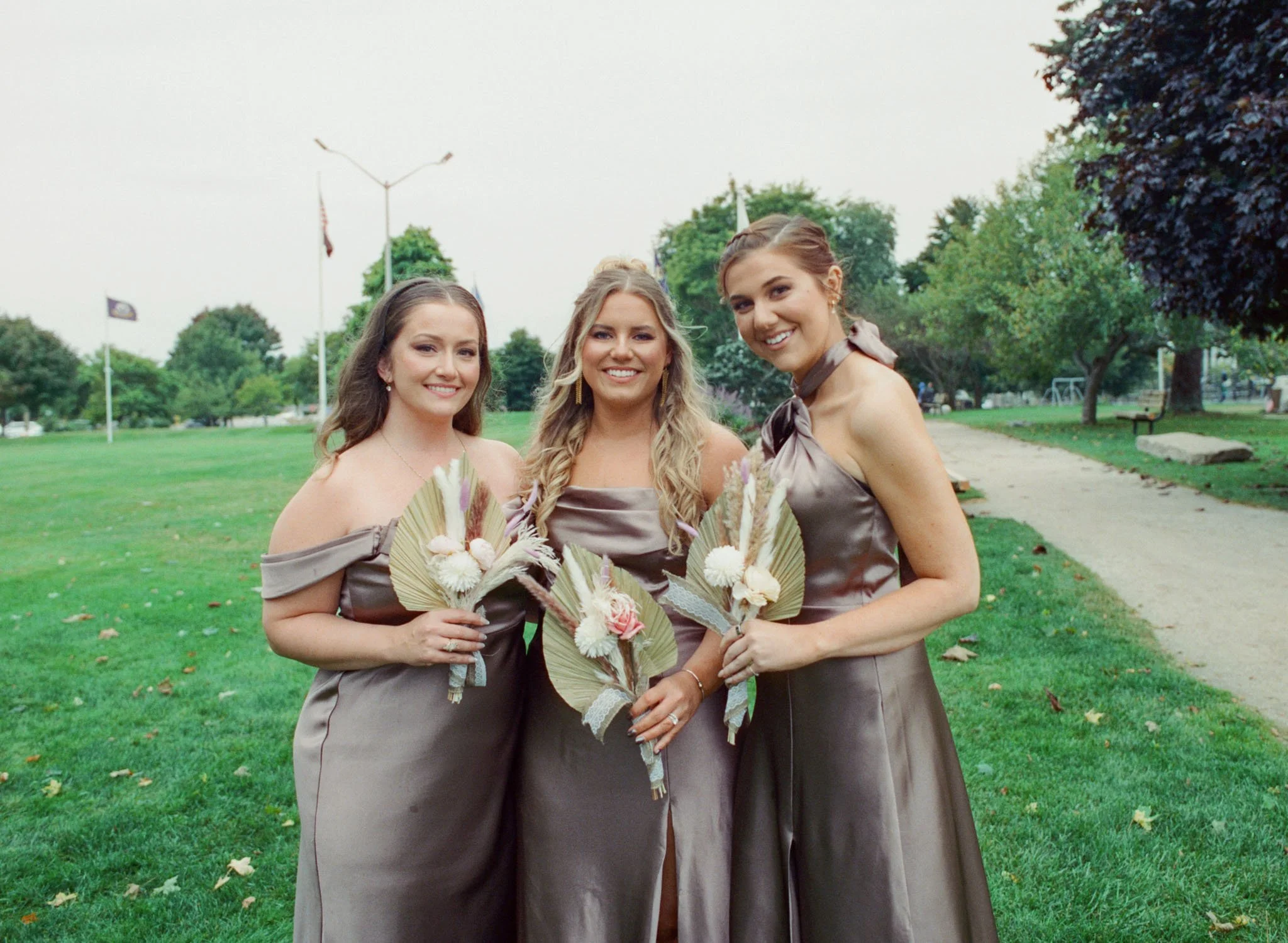 Old-orchard-maine-wedding-ceremony-mediumformat-film-photography-foxspit-bymariamylena-2.JPG