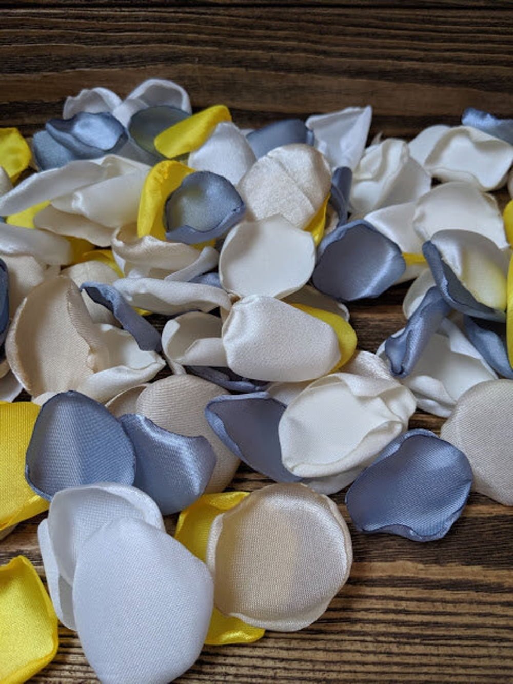 Flower Petals by Weddingdecorgarden