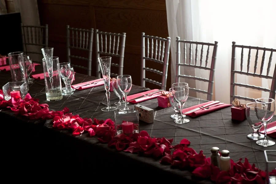 Stand-Out Wedding Party Table Ideas