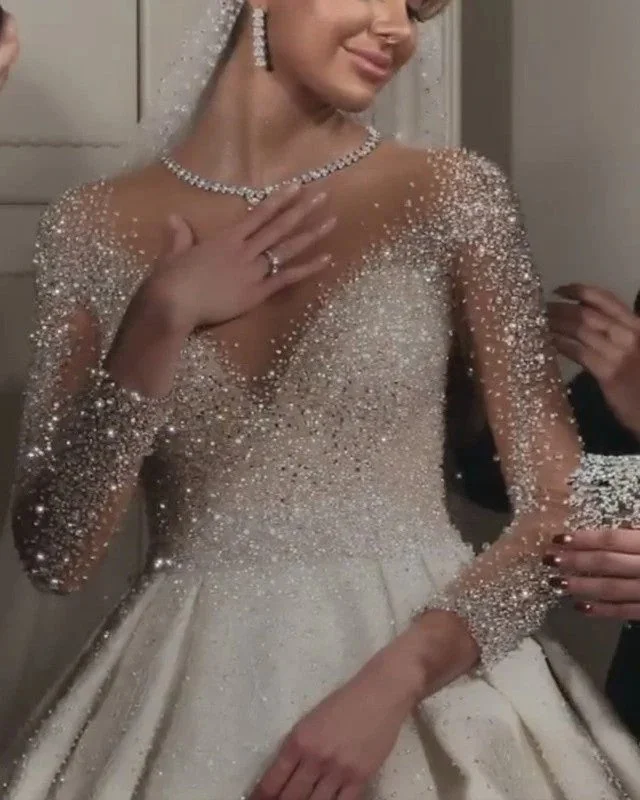 How to Add Sparkle to a Wedding Dress and Turn Up the Glam