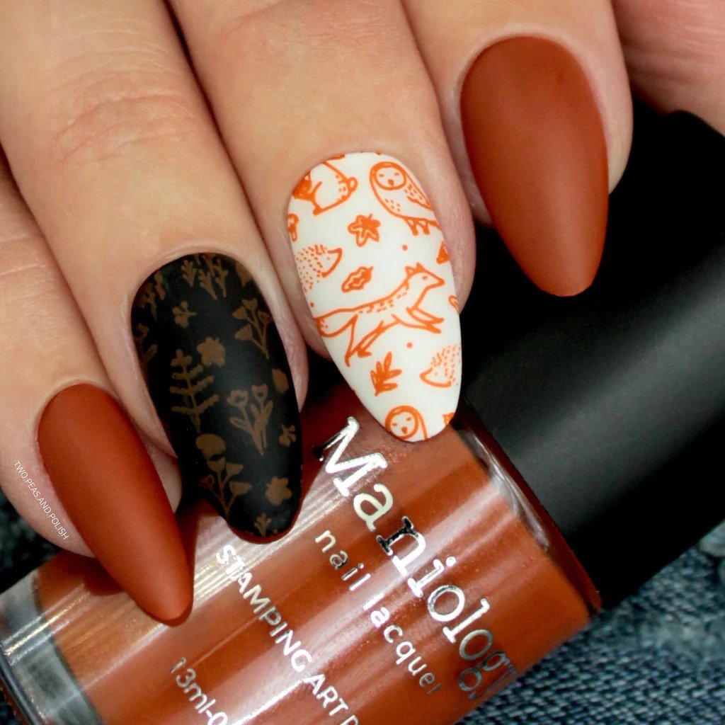 Breathtaking Fall Wedding Nail Ideas