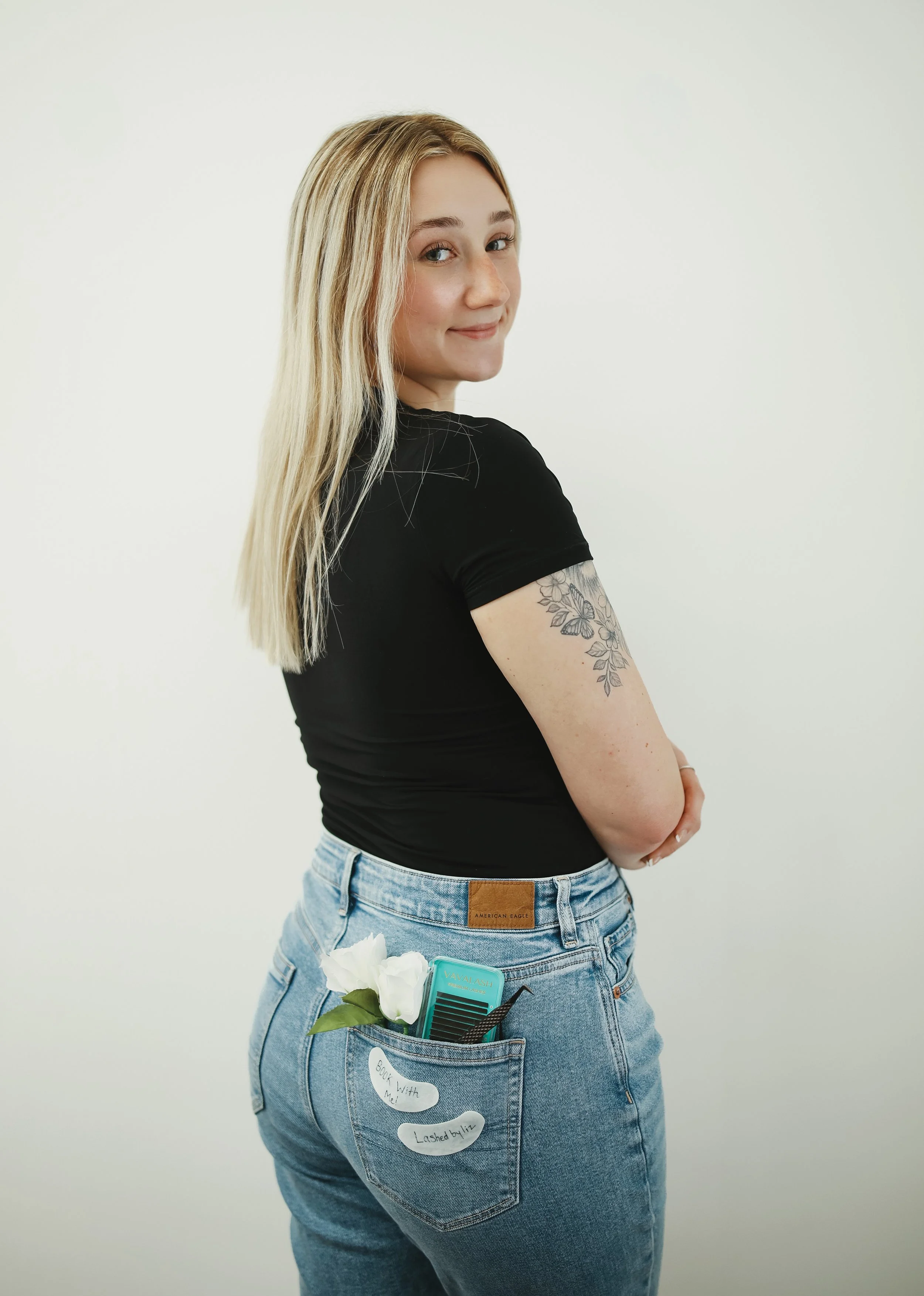 Click the picture to book with Liz!
