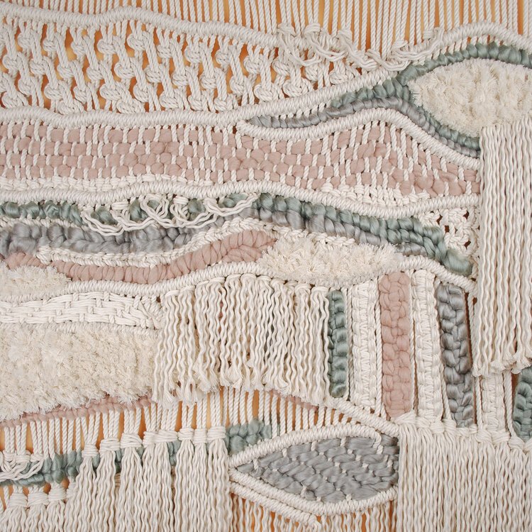 Macrame+with+yarn+Close+Up+01.jpg