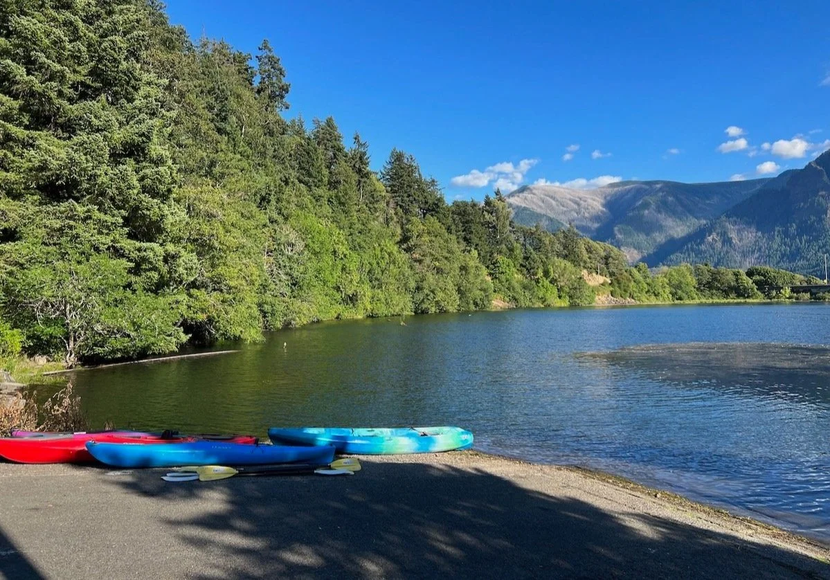 65+ Best Instagram Kayaking Quotes [2024]