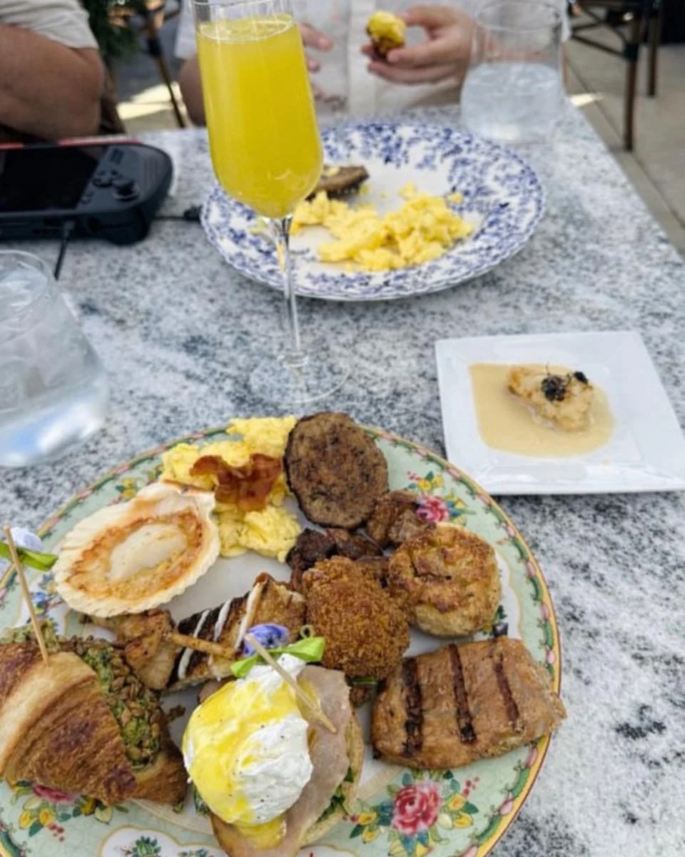 What does your perfect brunch buffet plate look like? 👀 🍳 

It's shaping up to be a beautiful day for brunch on the patio! Sunday Brunch Buffet is 11am-2pm. Cost is $39 for unlimited access to the buffet featuring breakfast classics, Peruvian favor