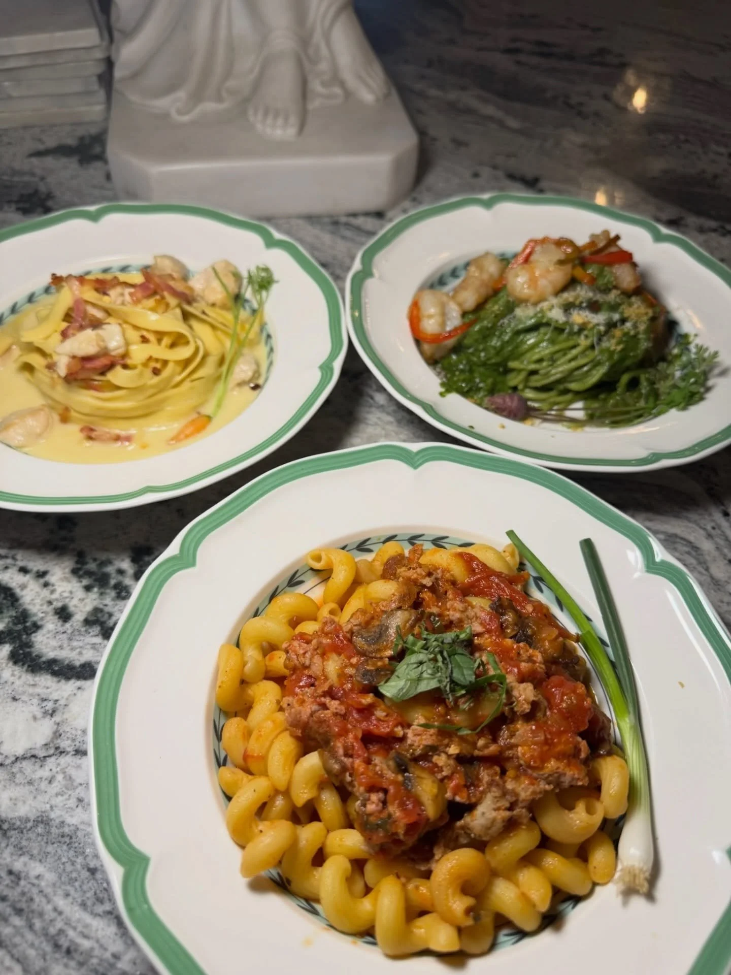 Weekend plans never looked so good! This Saturday our Endless Pasta is back with a fresh and tossed to order pasta station featuring everything from Cavatappi to gluten-free Penne. Can&rsquo;t make it in Saturday? Don&rsquo;t worry, Sunday&rsquo;s br