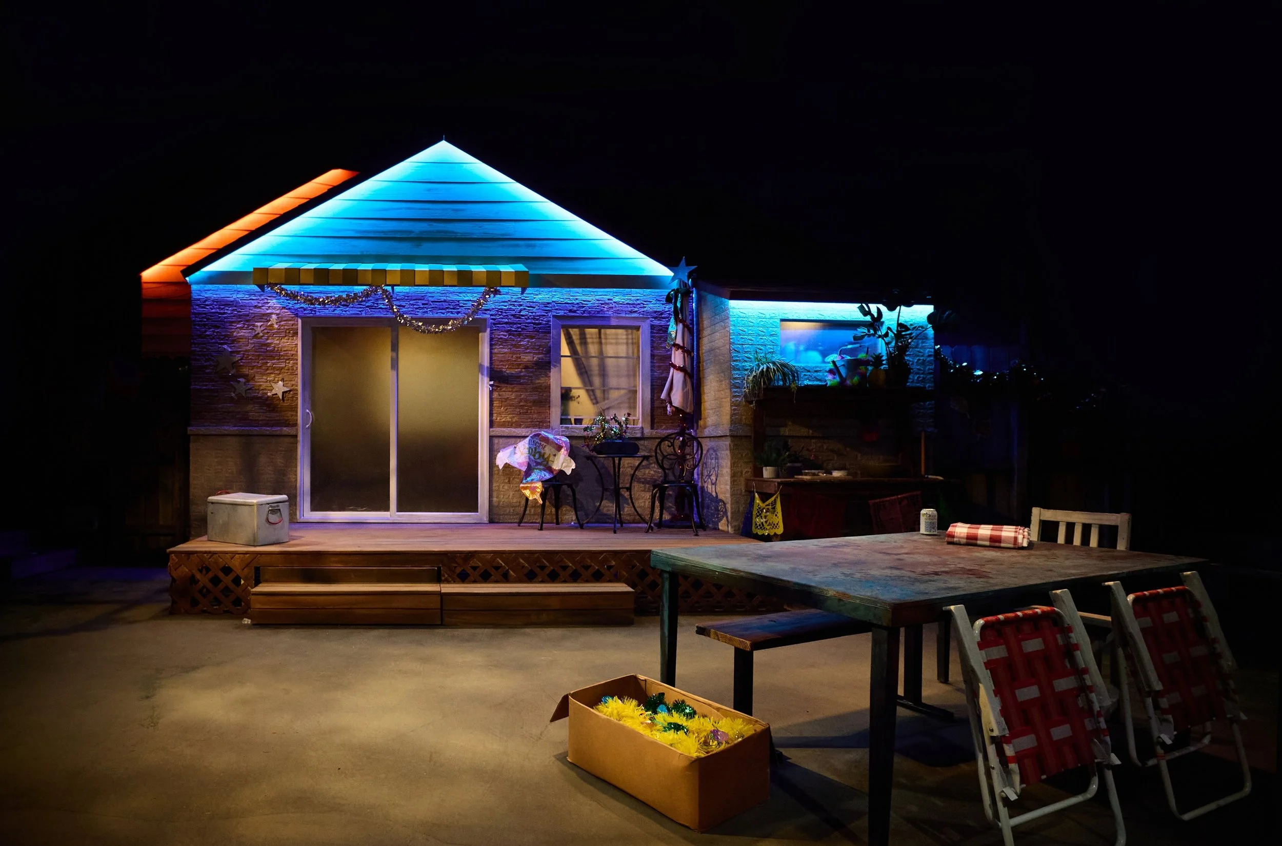Double Designer Friday!! - spotlighting the scenic and lighting design of FAT HAM✨

As we begin to say goodbye to FAT HAM, we&rsquo;re giving some love to Ryan McGettigan and Bryan Ealey, whose scenic and lighting design gave Juicy&rsquo;s family bac