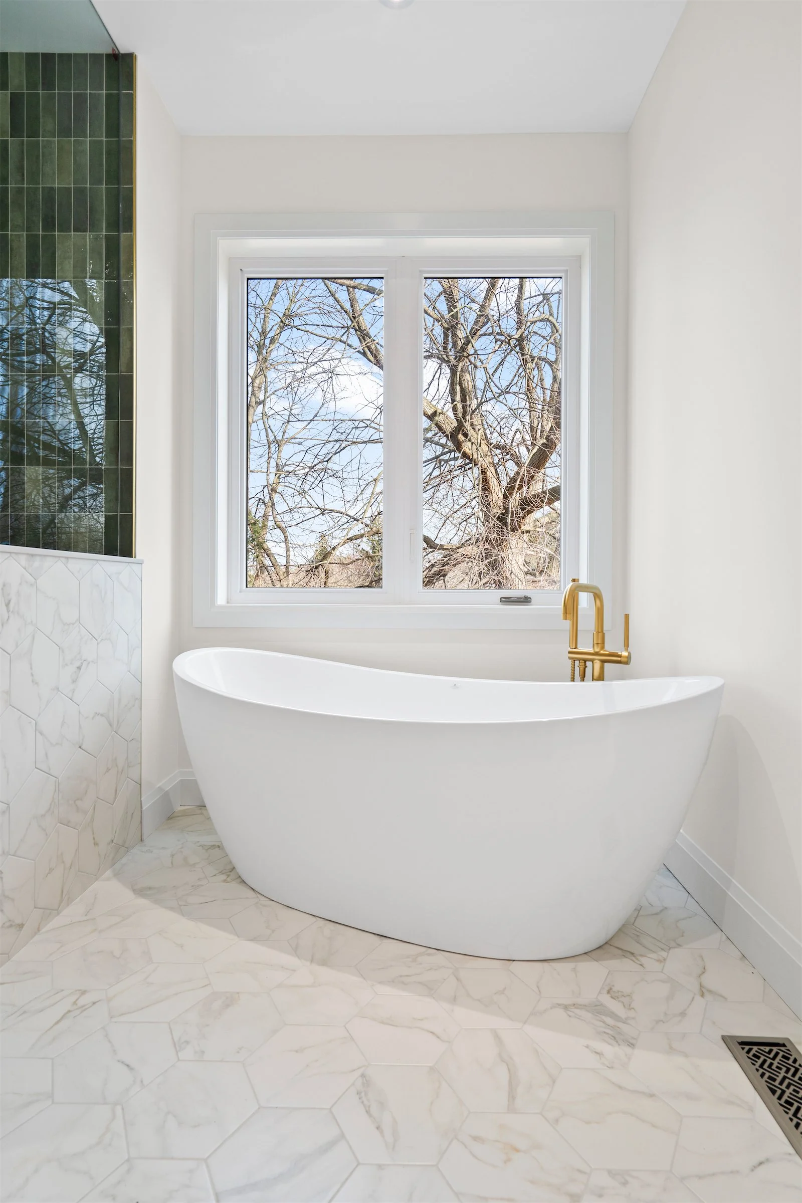 66 Lodor Ln © APi360 Web - 042.jpg