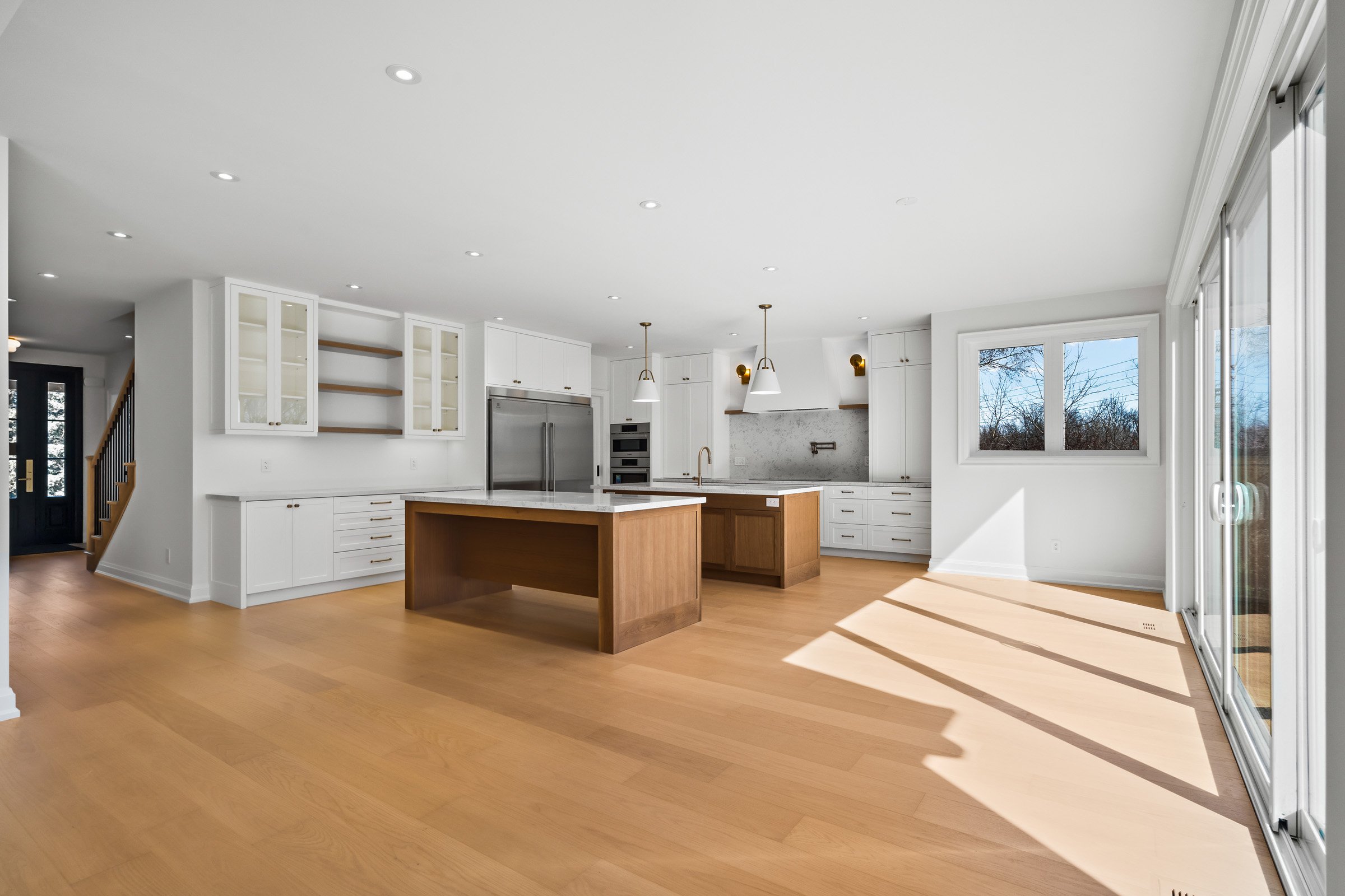 336 Claredon Dr © APi360 Web - 01.jpg