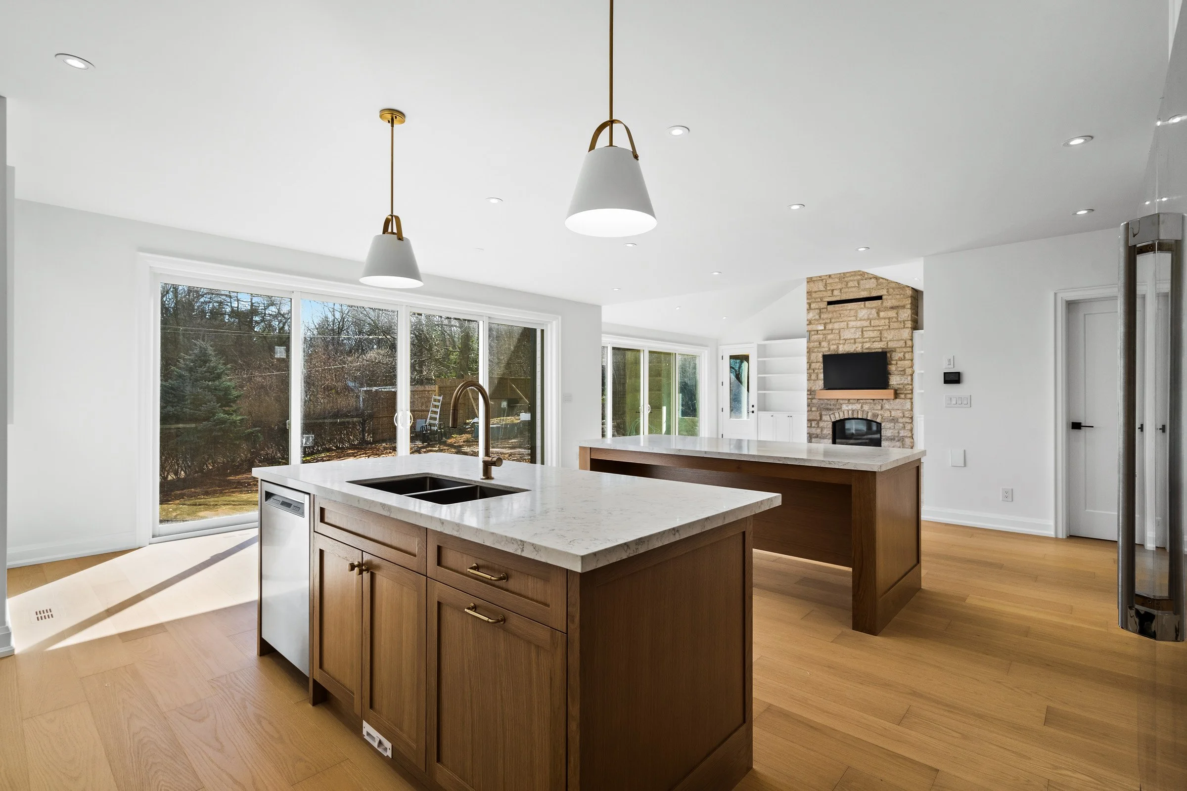 336 Claredon Dr © APi360 Web - 09.jpg