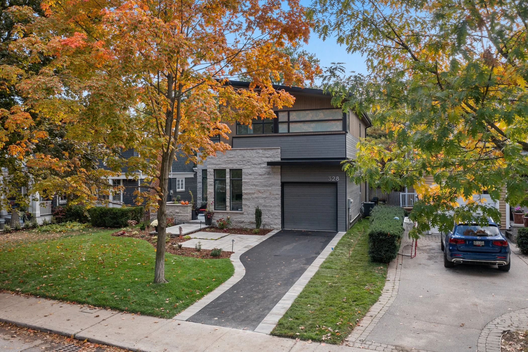 Terra Nova - 328 Douglas - Final Exteriors - Web - 01.jpg