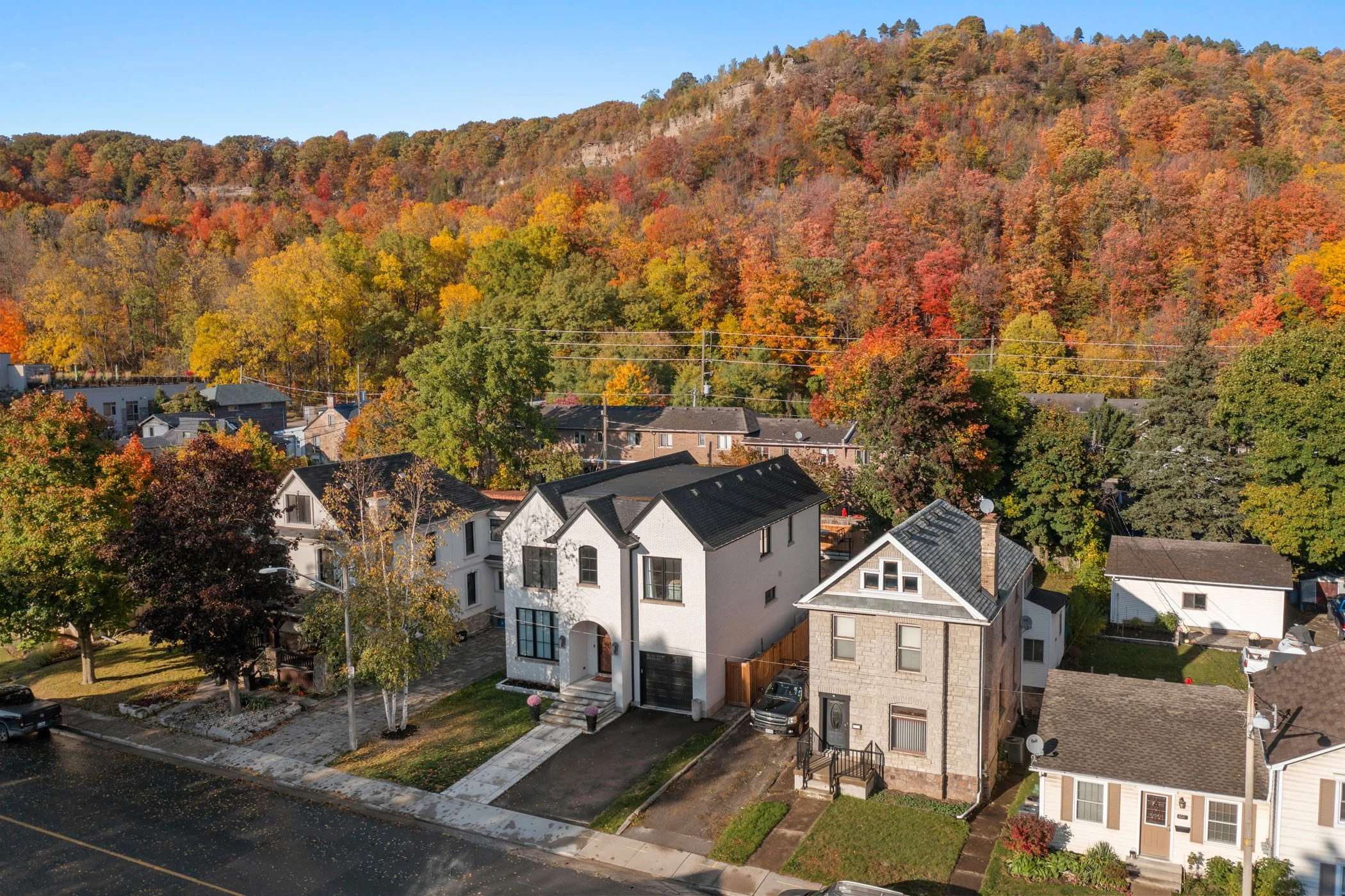 Terra Nova - 355 King St W - Final Exteriors - Web - 01.jpg